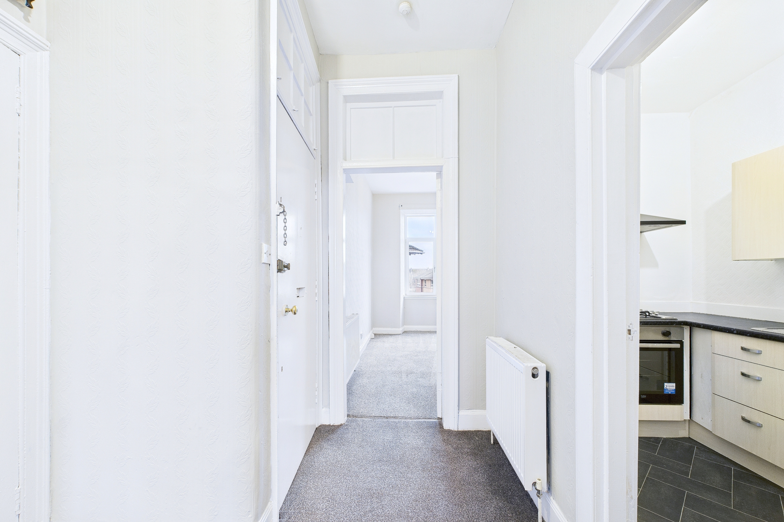 holmlea-street-entrance traditional one bedroom flat to let