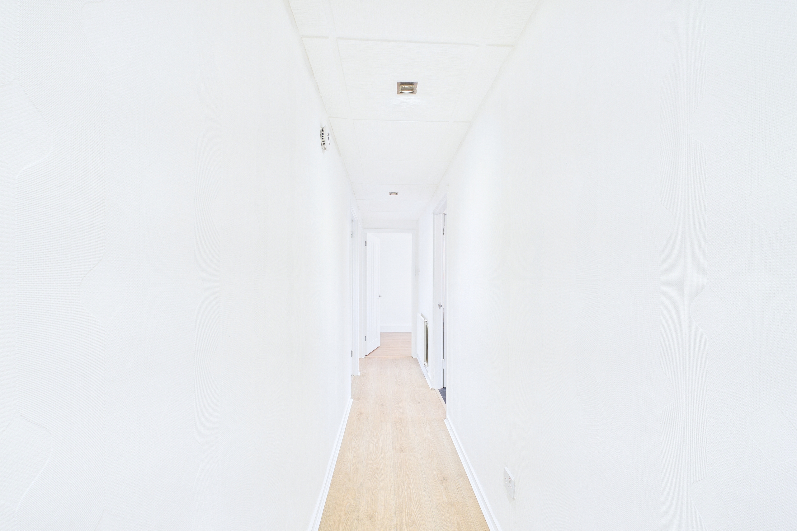 three bedroom to let in Toryglen, Glasgow