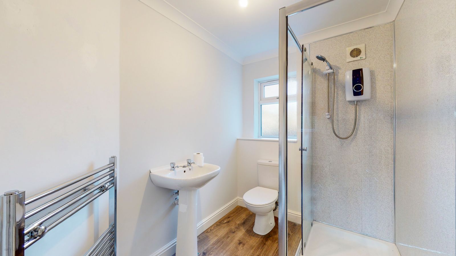 four bedroom semi detached property to let