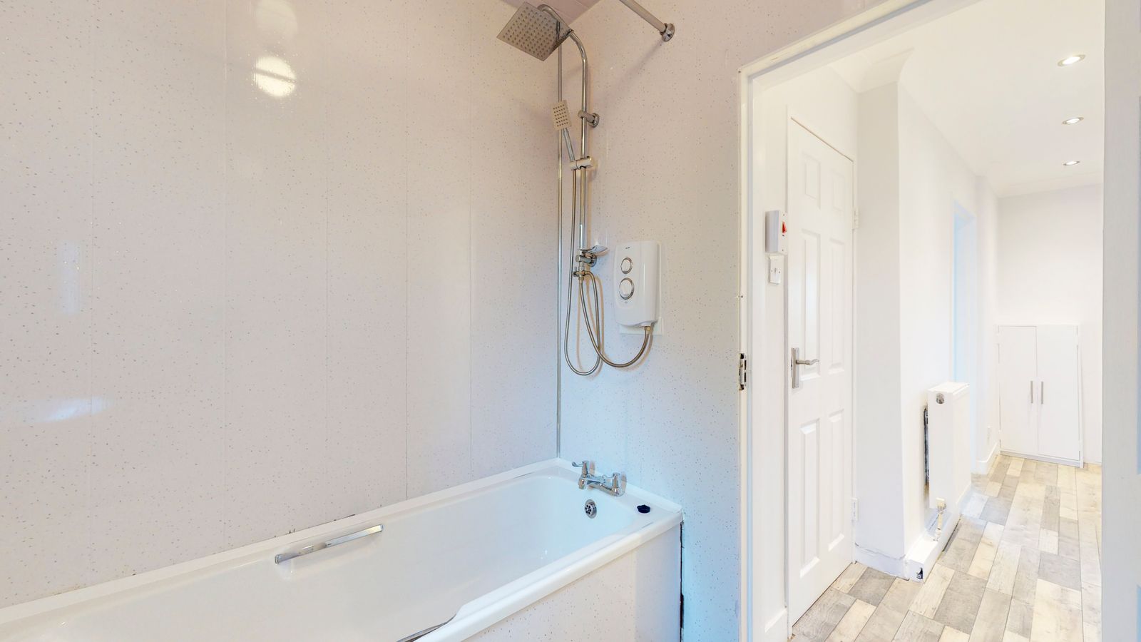 four bedroom semi detached property to let