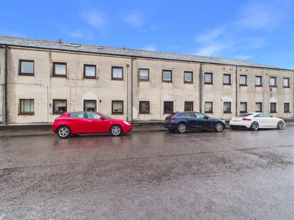 Two bedroom ground floor flat to let in Johnstone, Glasgow