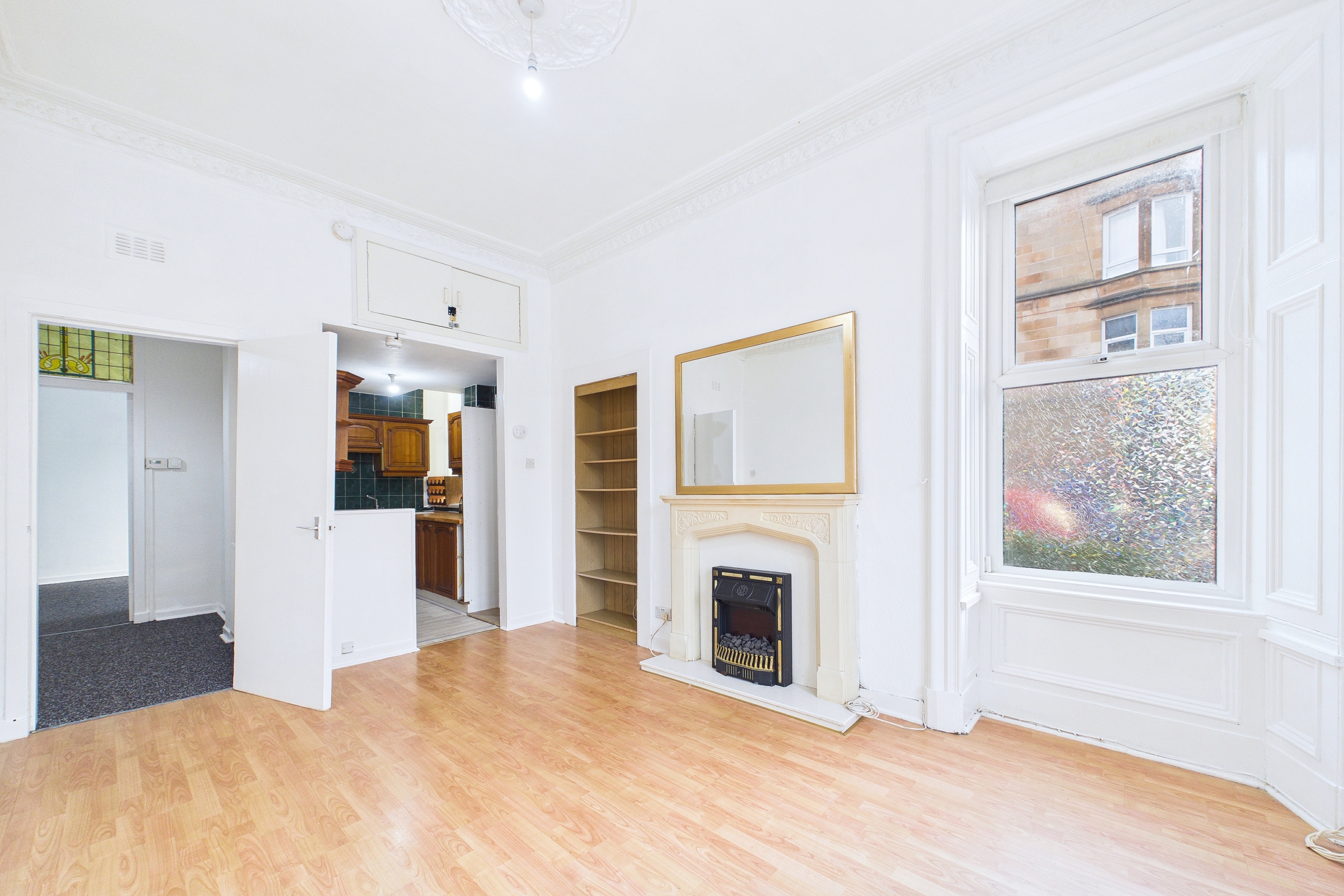 traditional two bedroom flat to let in Govanhill, Glasgow