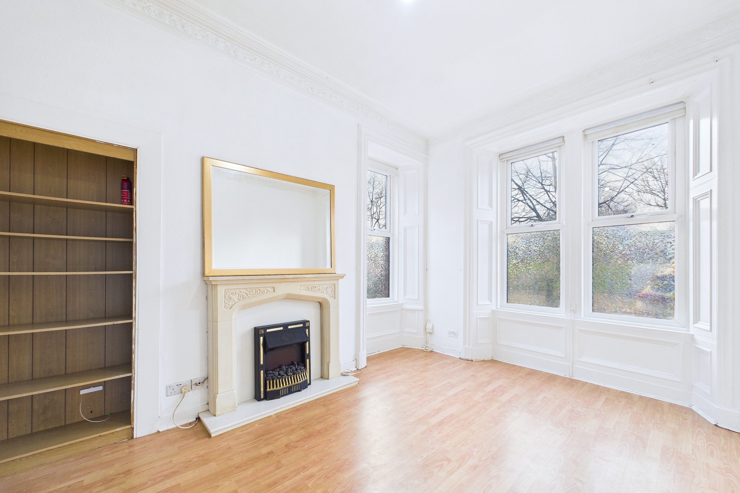 traditional two bedroom flat to let in Govanhill, Glasgow