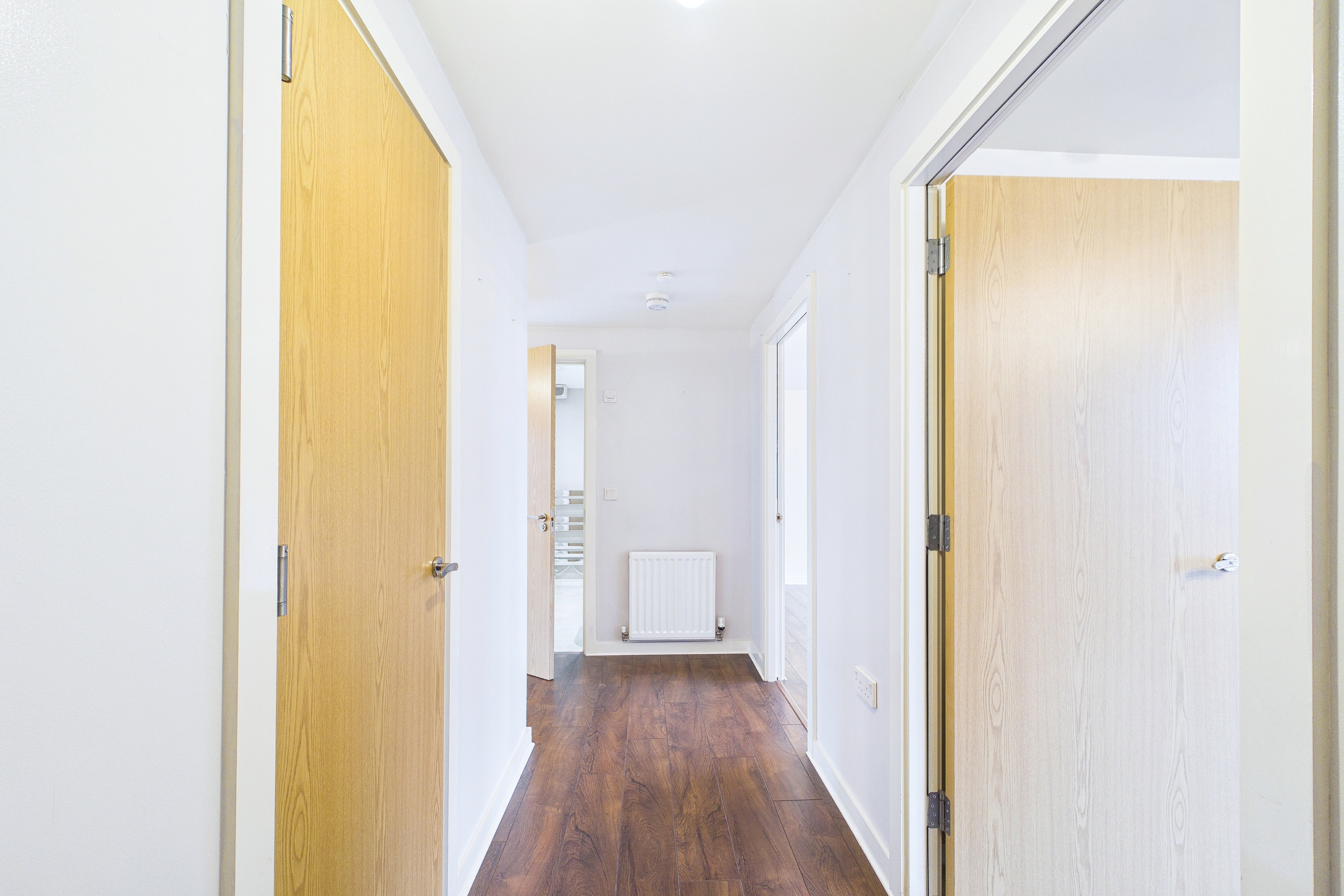 Two bedroom modern flat to let in Richmond Park Gardens, Glasgow