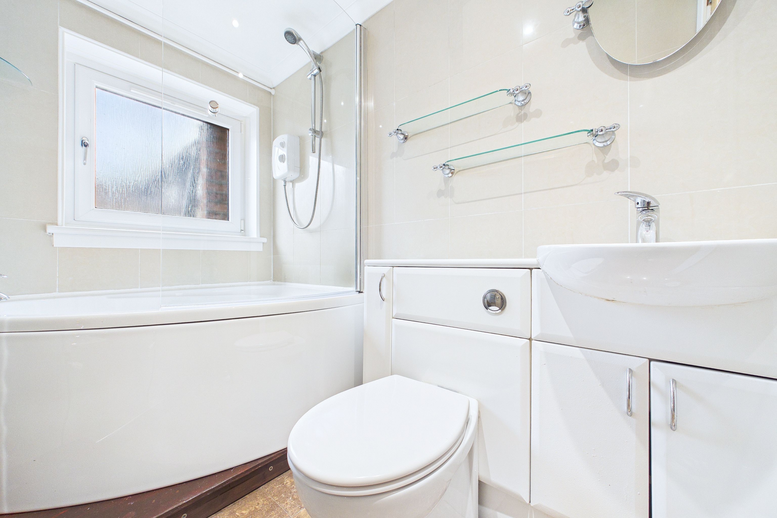 Dormanside Road - Four Bedroom Terraced House To Let in Glasgow Southside