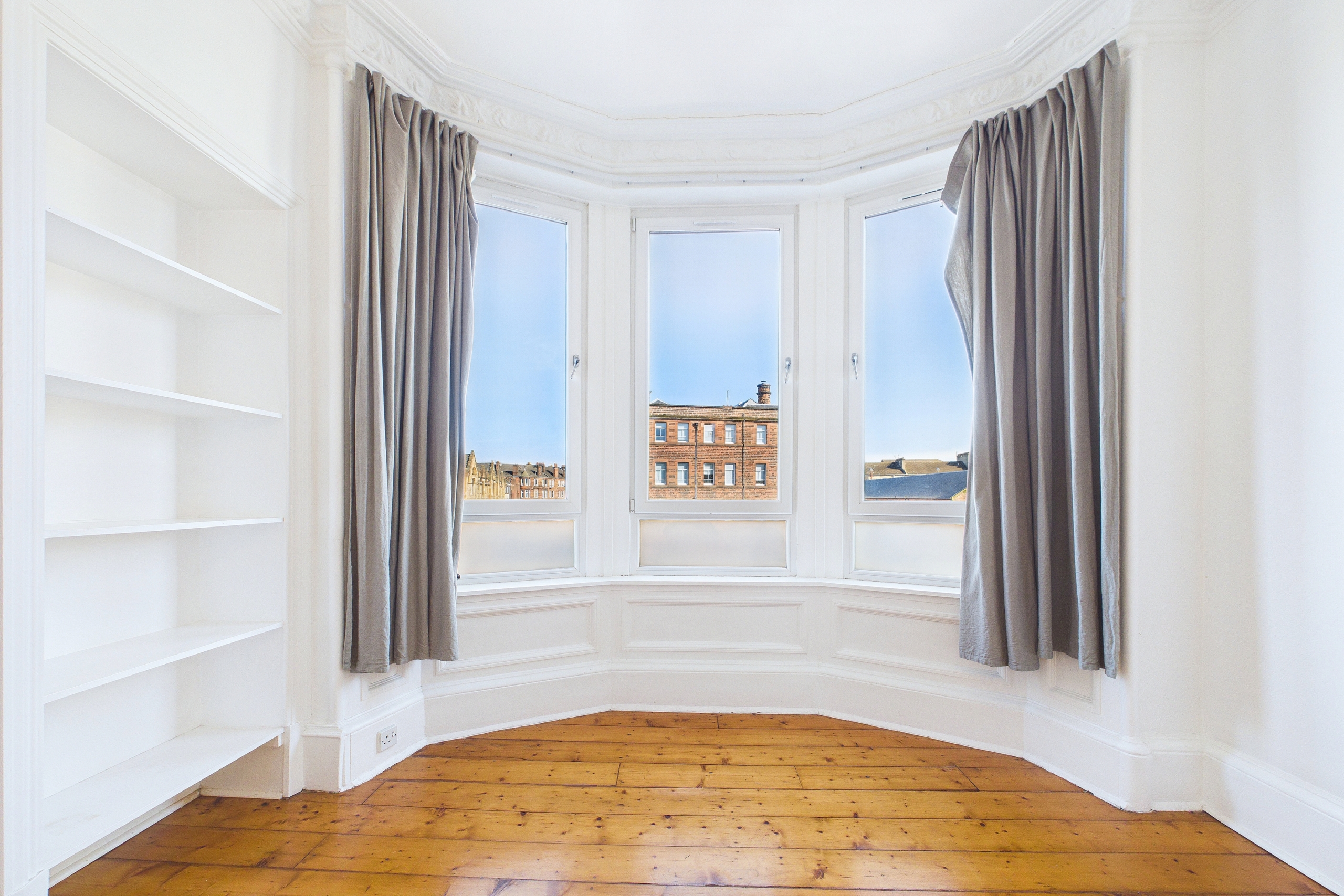 One-Bedroom Traditional Tenement Flat To Let in Glasgow Southside
