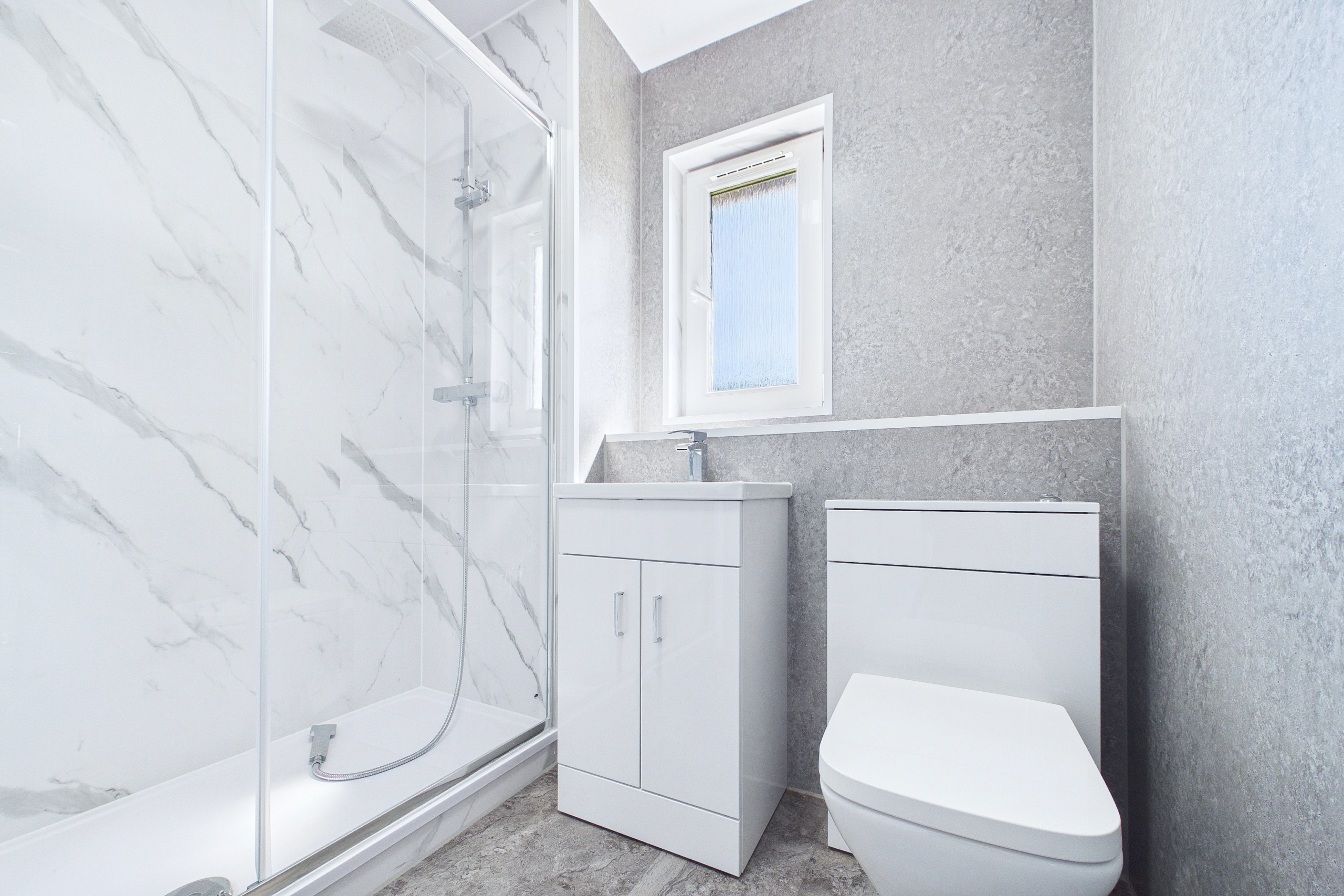 Modern three-bedroom semi-detached house to let in Nitshill, Glasgow.