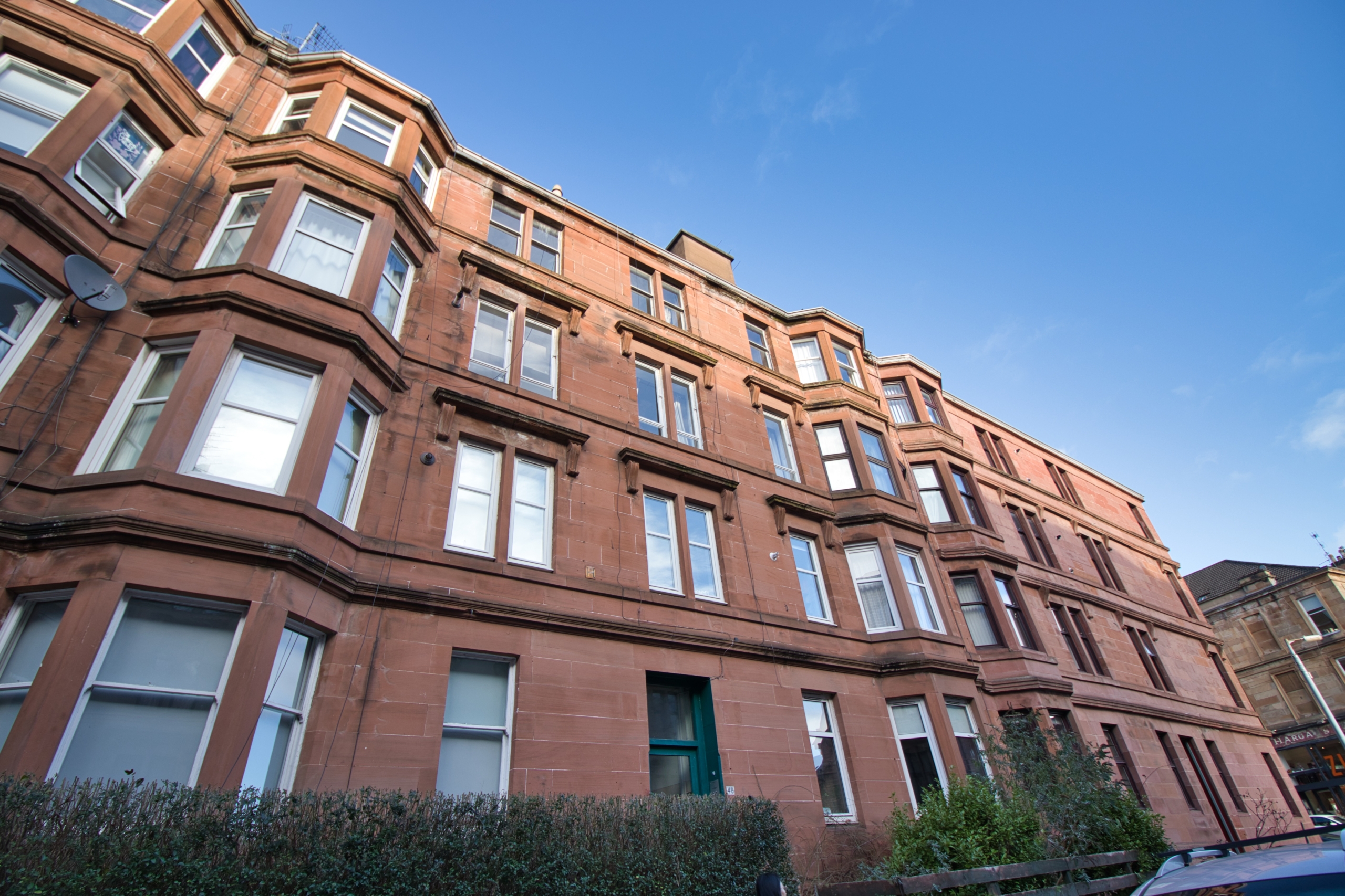 Two-Bedroom Top Floor Tenement Flat To Let in Partick