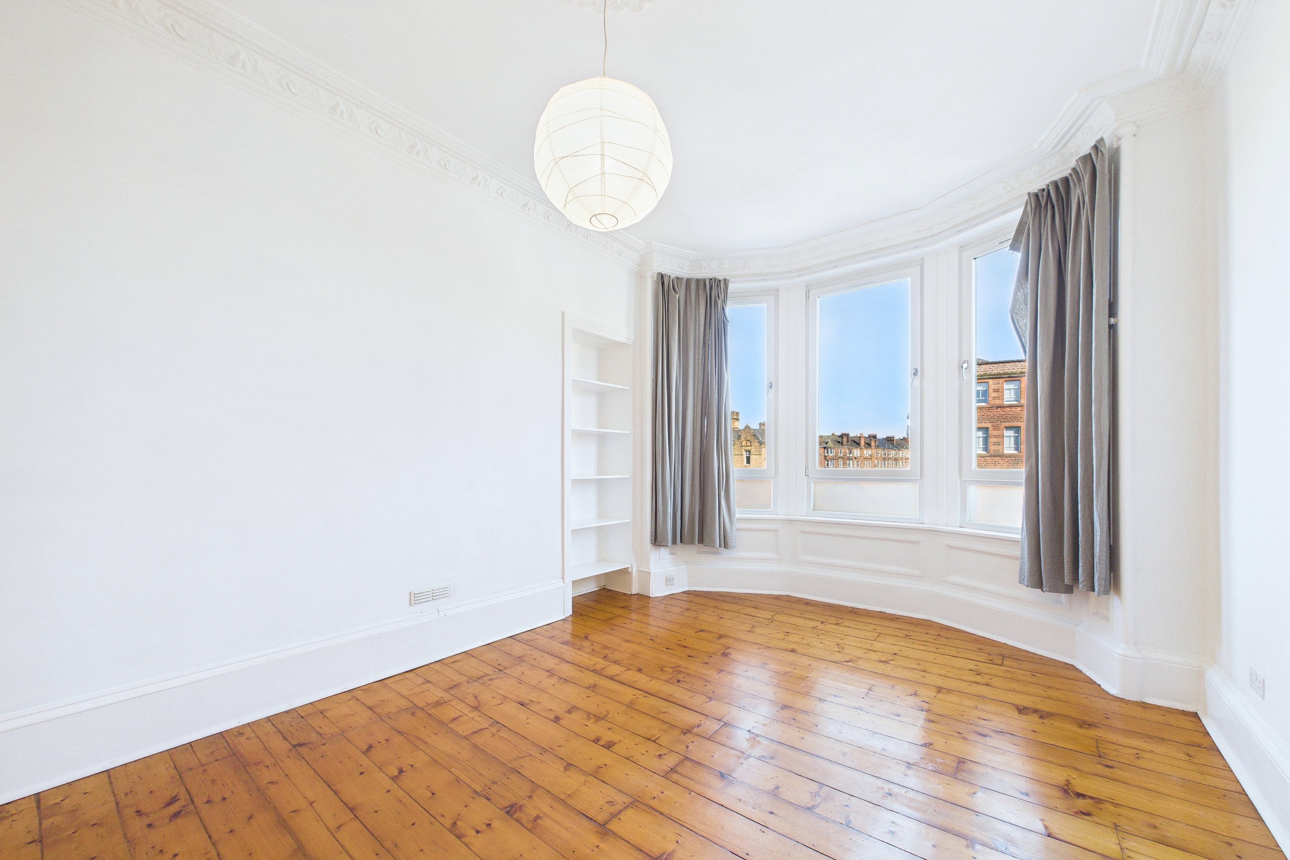 One-Bedroom Traditional Tenement Flat To Let in Glasgow Southside