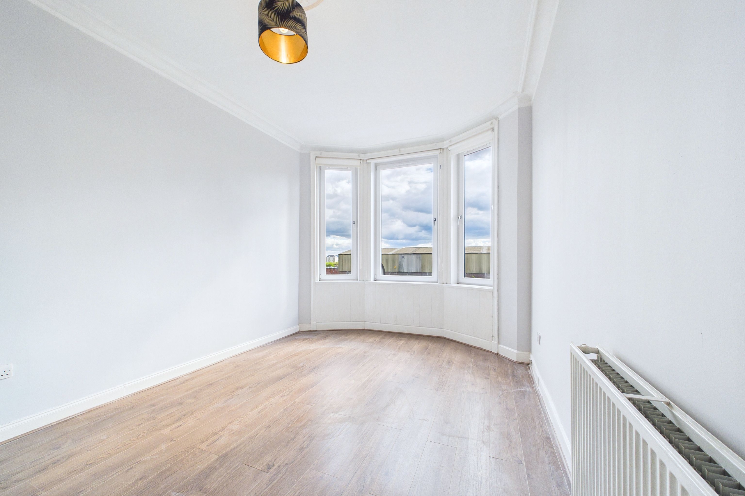 One-Bedroom First Floor Flat To Let in Yoker