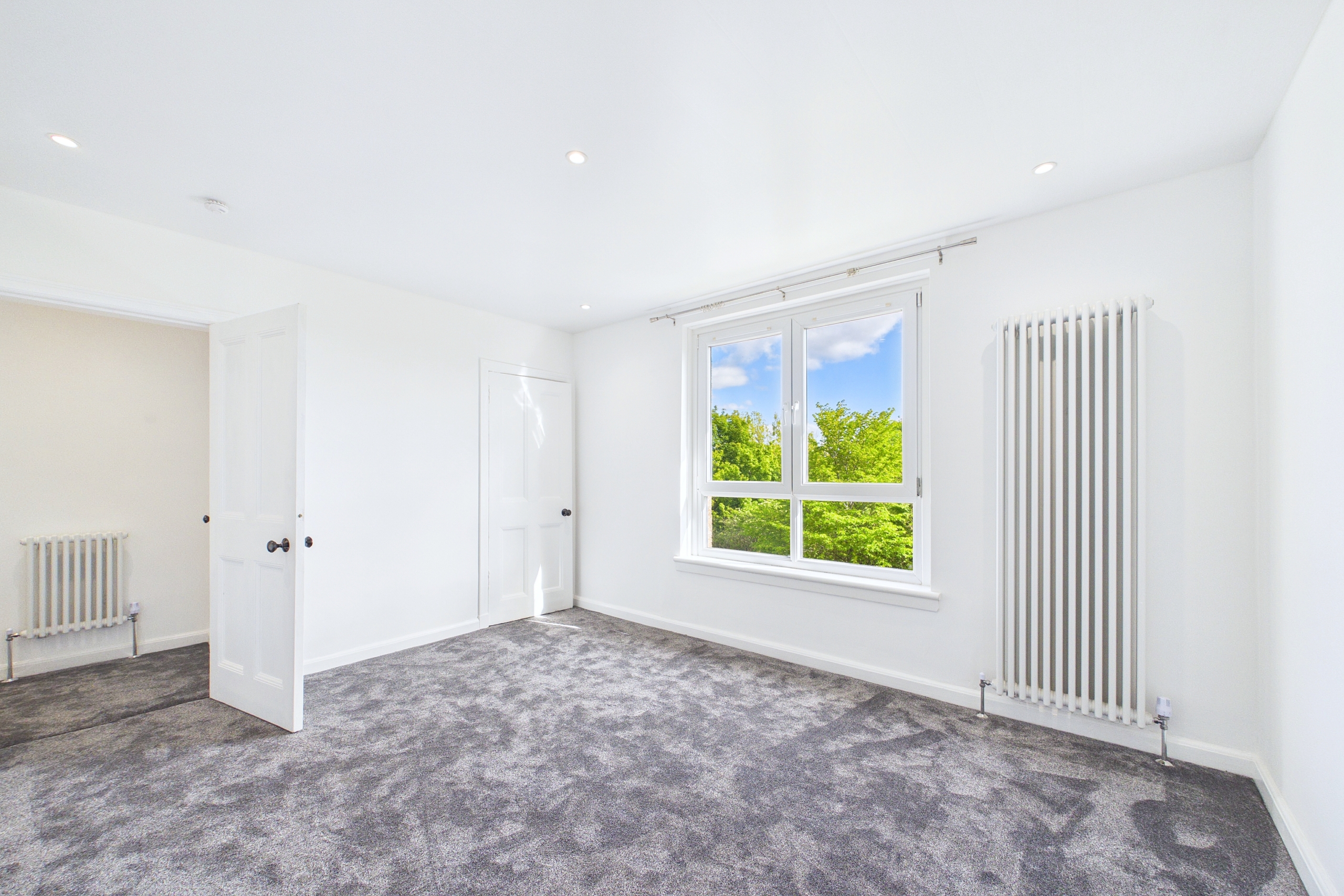 2 bedroom property available in glasgow