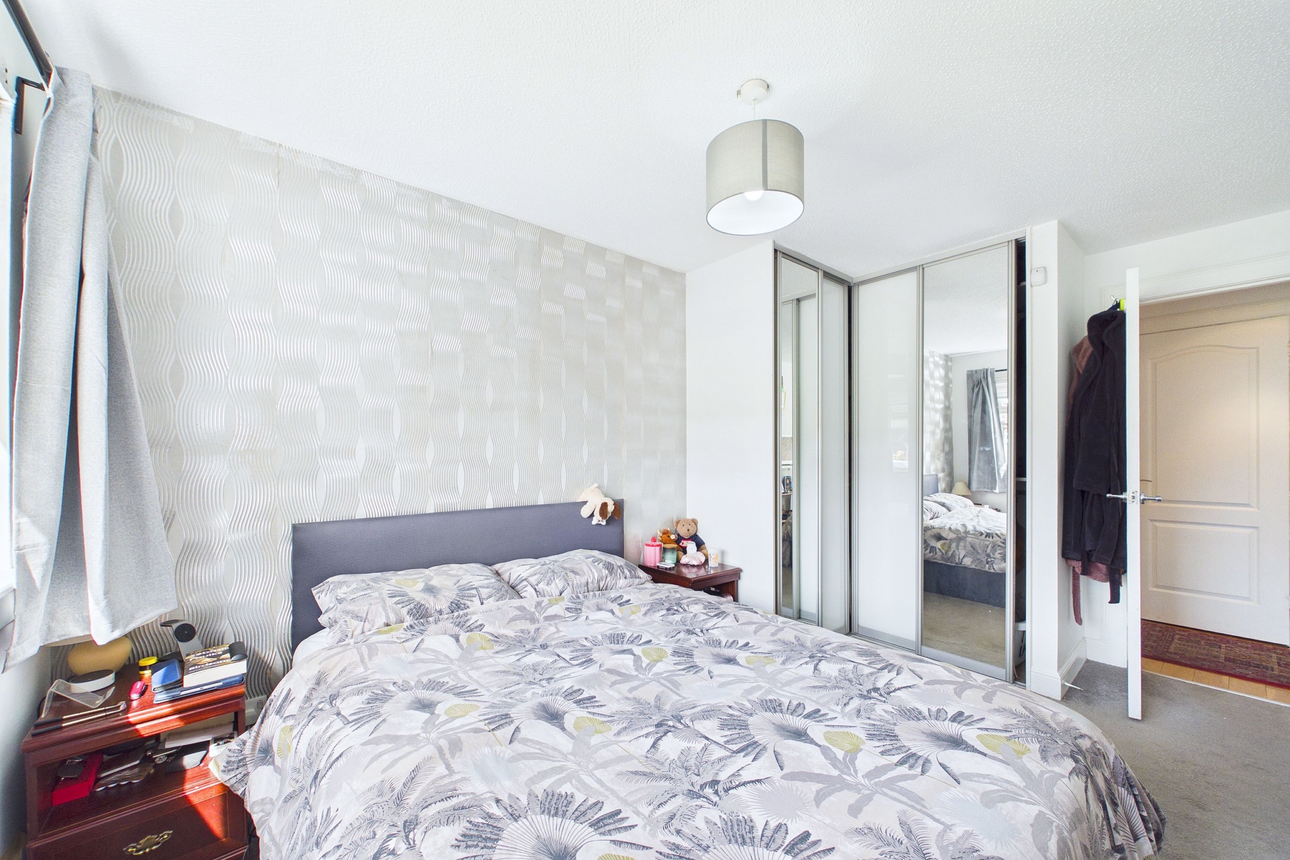 Two-Bedroom Ground Floor Flat for Sale in Cardonald