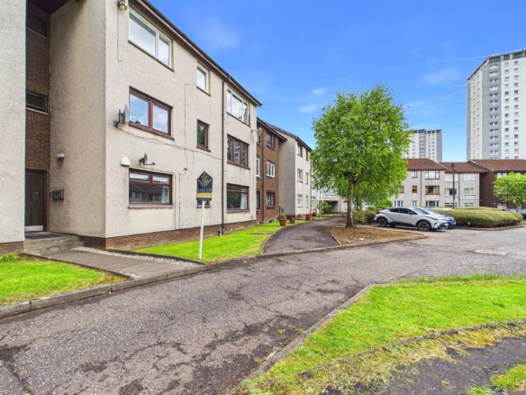 Two-Bedroom Ground Floor Flat for Sale in Cardonald