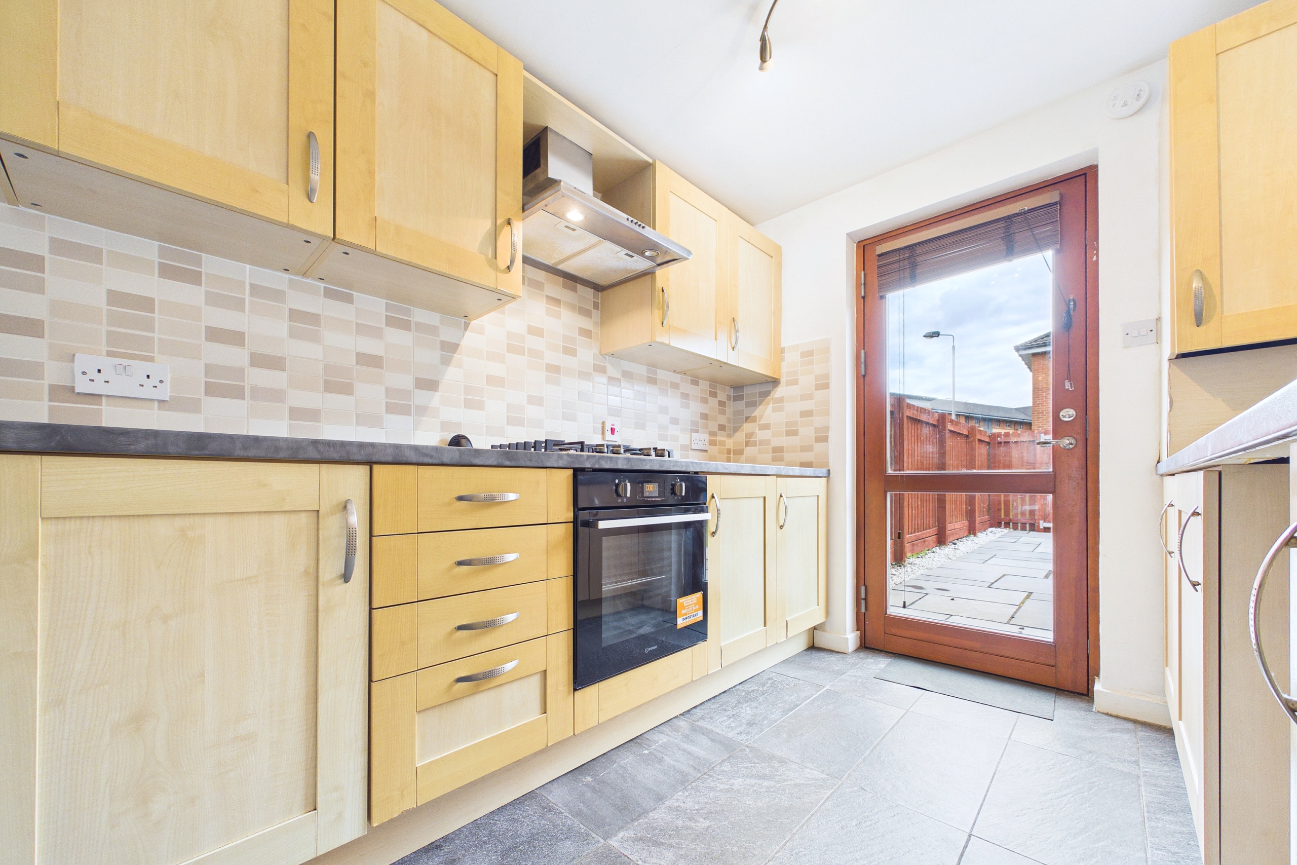 Beautifully presented two-bedroom home to let in Dalmarnock, Glasgow.