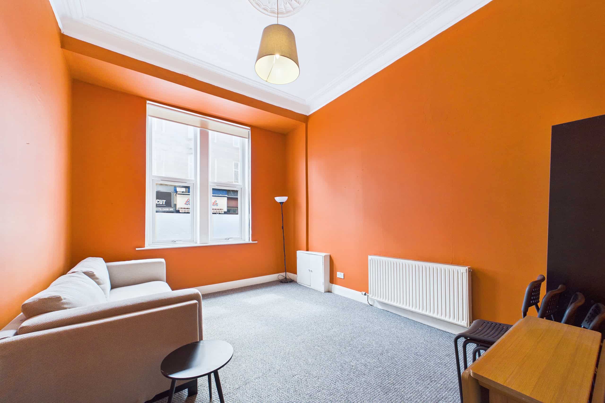 One-bedroom ground floor flat to let in the ever-popular Govanhill area of Glasgow’s vibrant Southside.