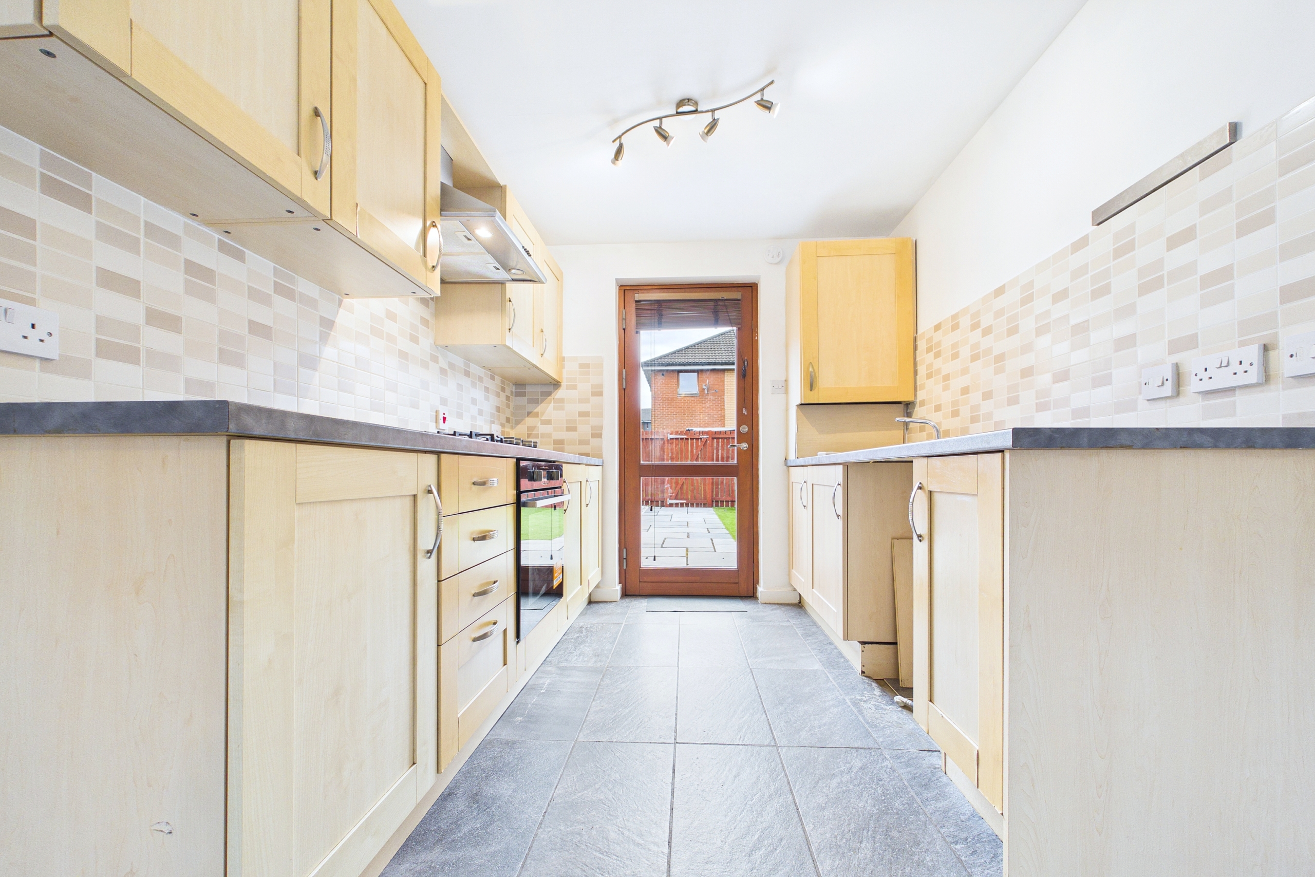 Beautifully presented two-bedroom home to let in Dalmarnock, Glasgow.
