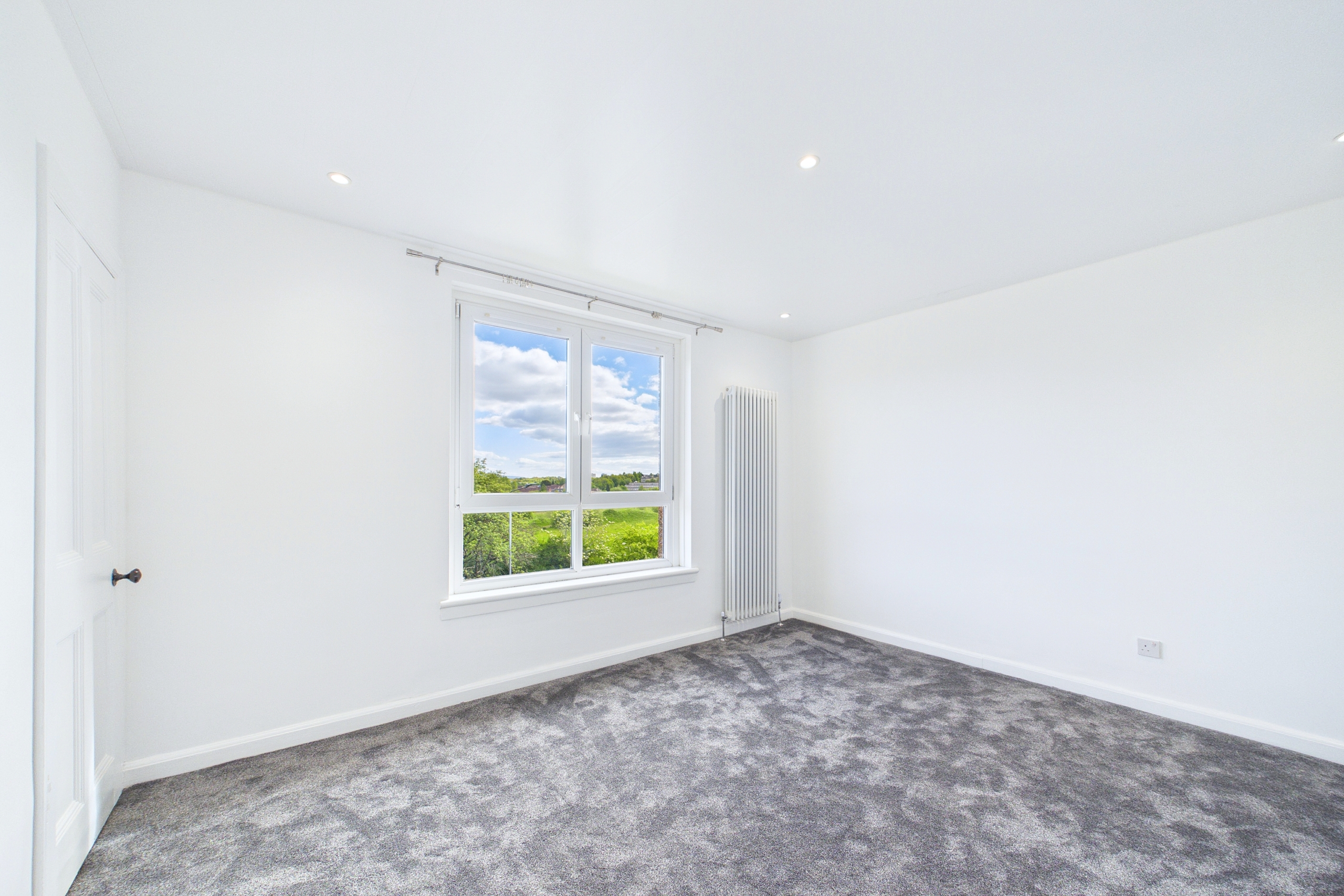 2 bedroom property available in glasgow