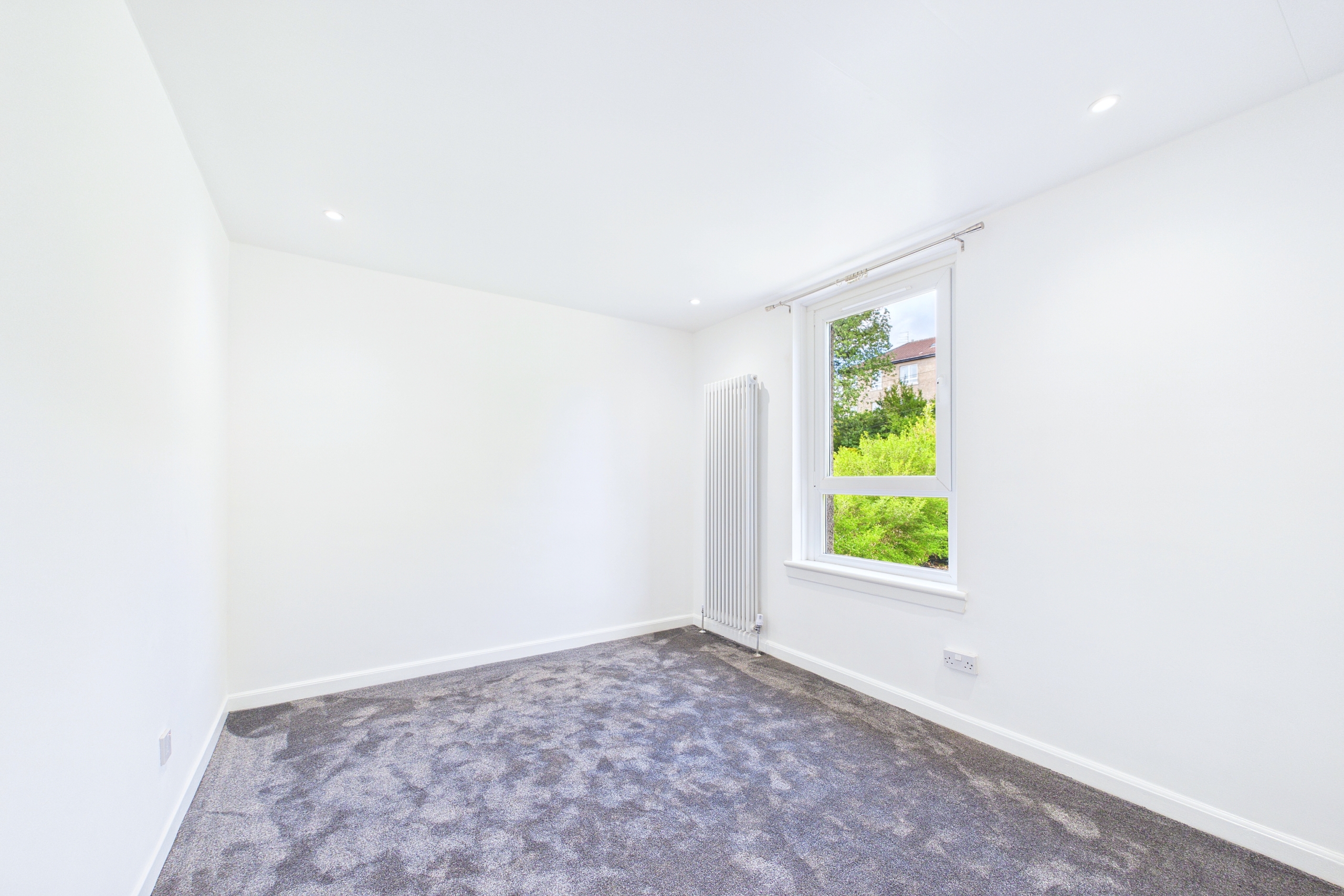 2 bedroom property available in glasgow