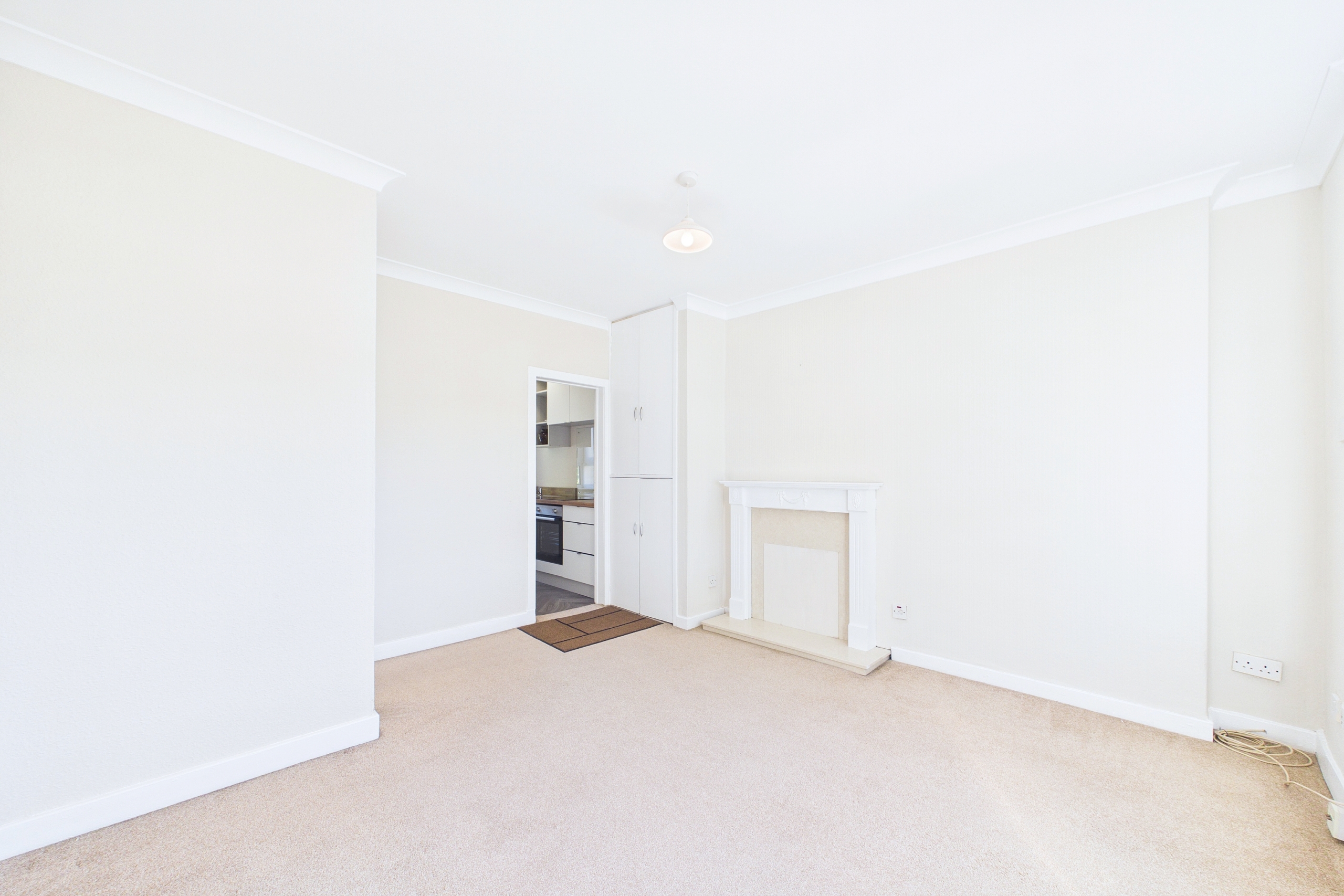 Refurbished One-Bedroom Apartment To Let in Royston, Glasgow