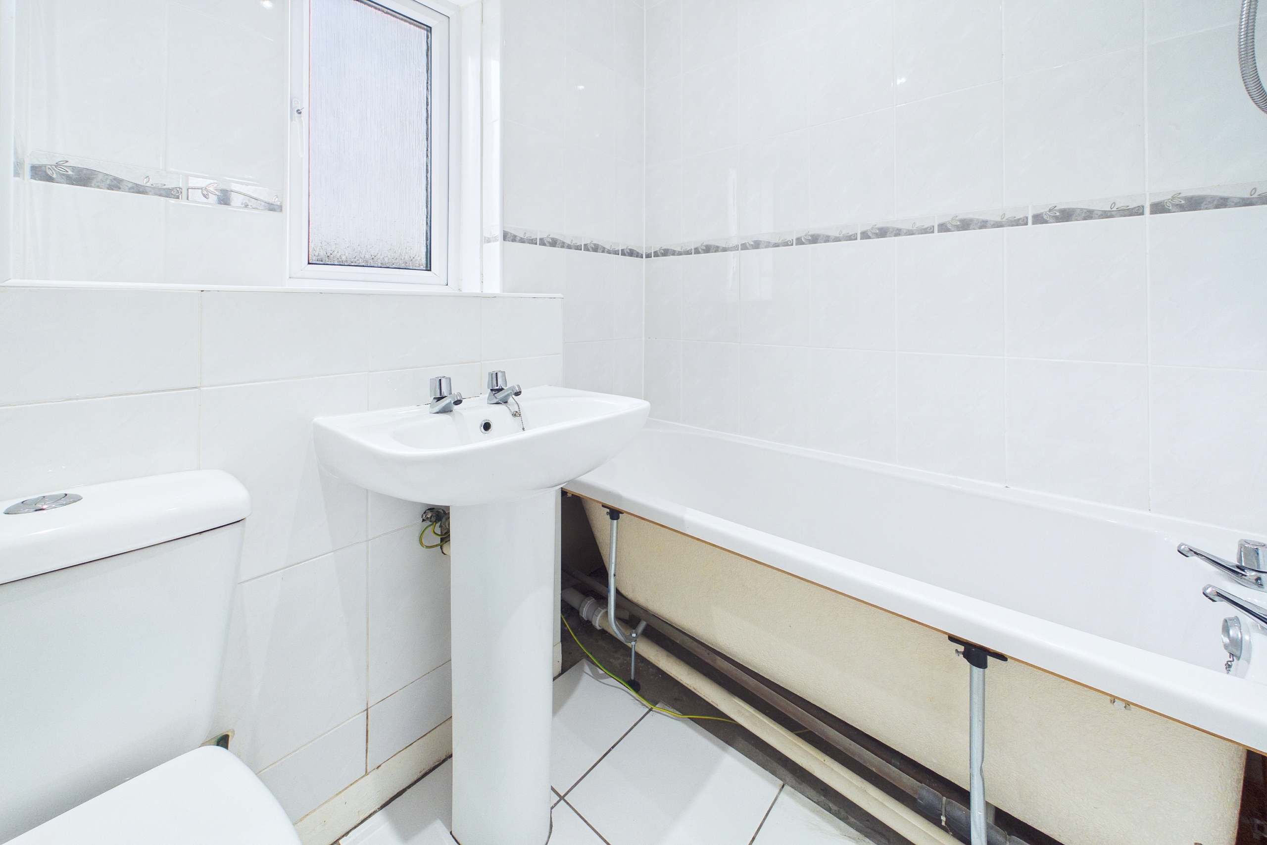 One-Bedroom First Floor Cottage Flat for Sale in East Kilbride
