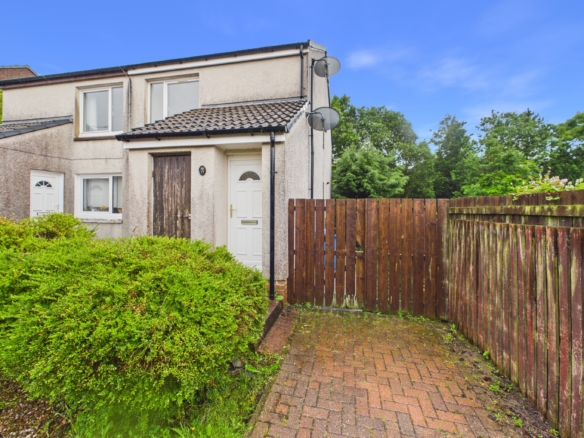 One-Bedroom First Floor Cottage Flat for Sale in East Kilbride