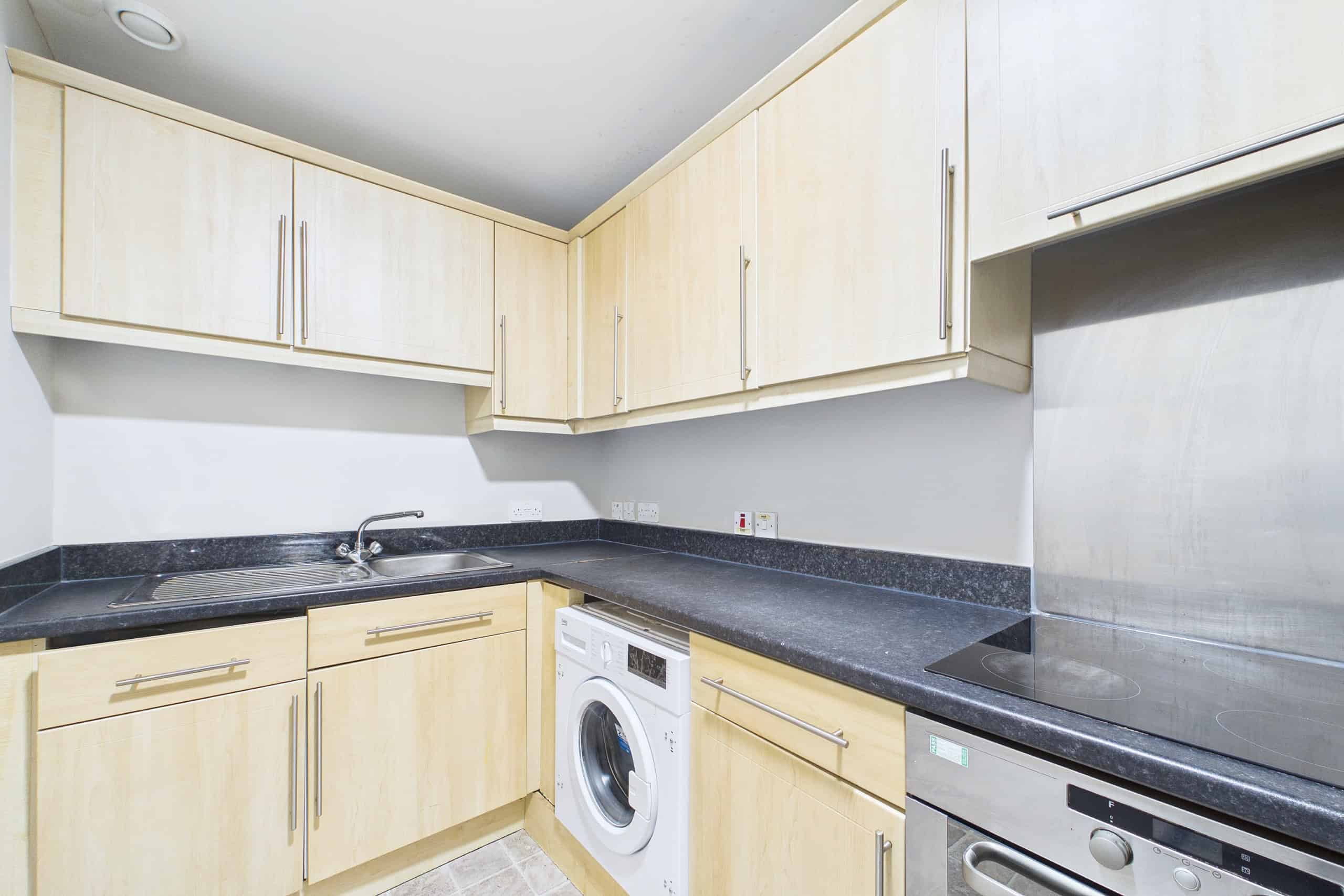 Two-Bedroom Flat For Sale in Glasgow City Centre