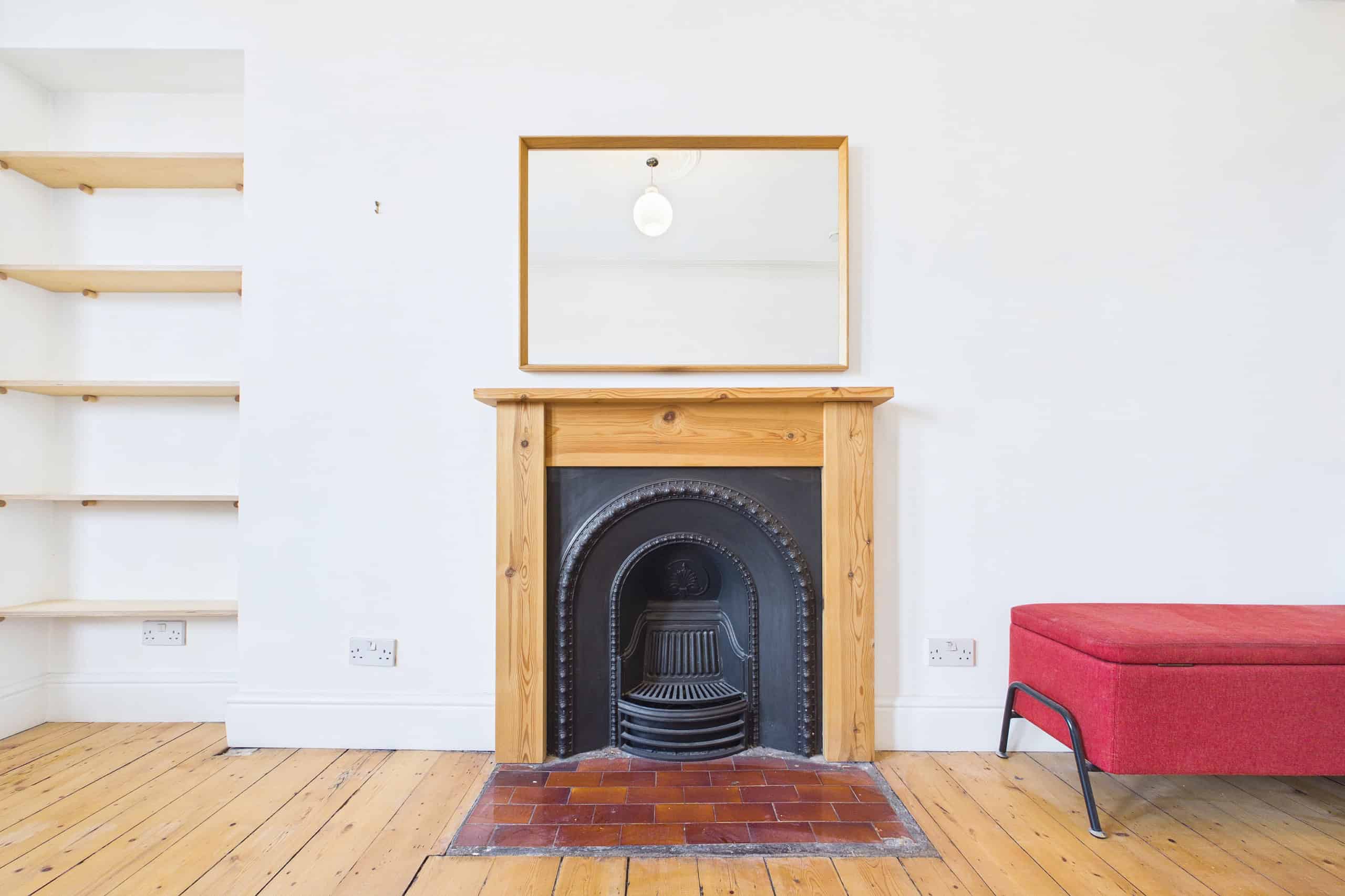 Beautifully appointed two-bedroom top floor tenement flat for sale in Mount Florida