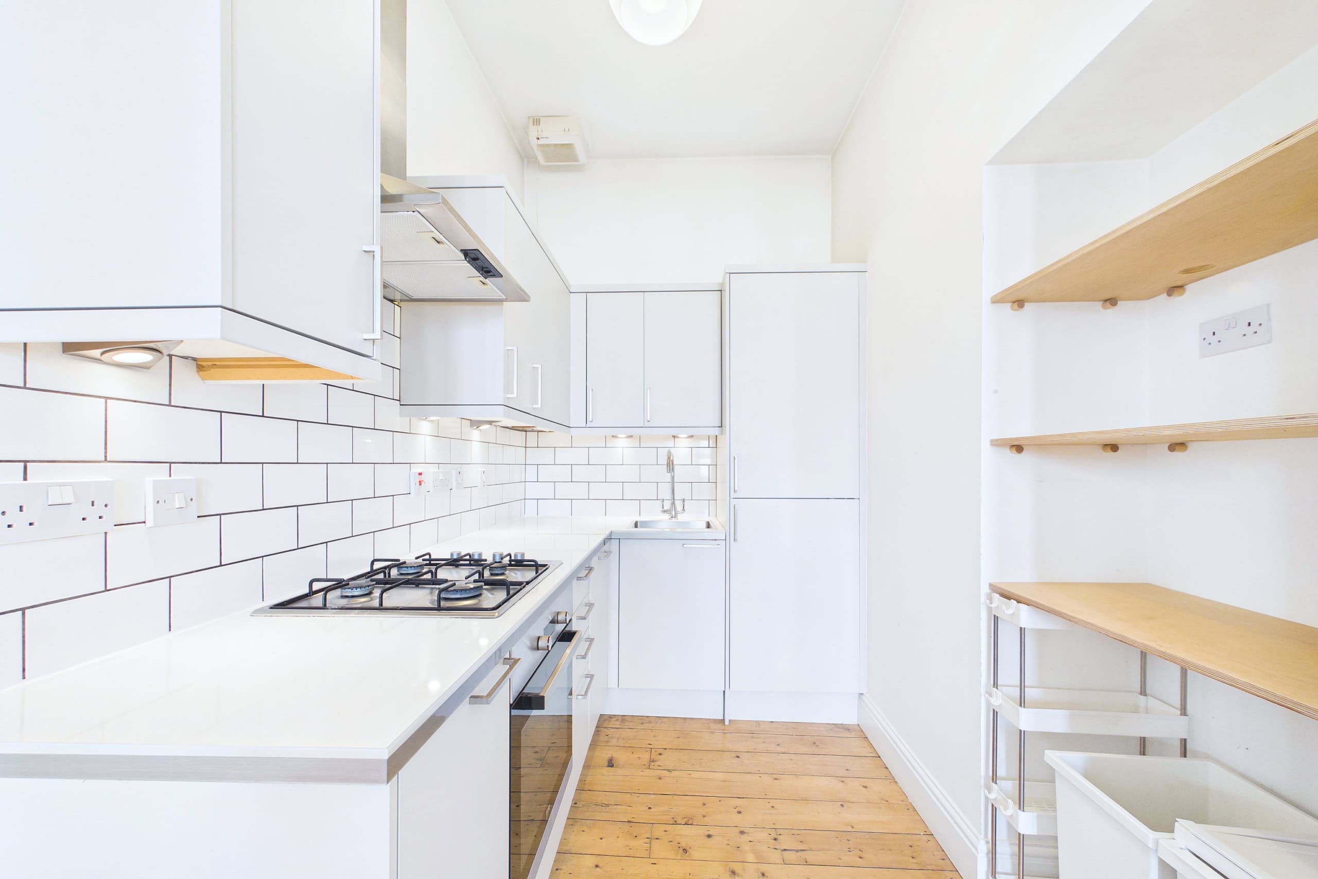 Beautifully appointed two-bedroom top floor tenement flat for sale in Mount Florida