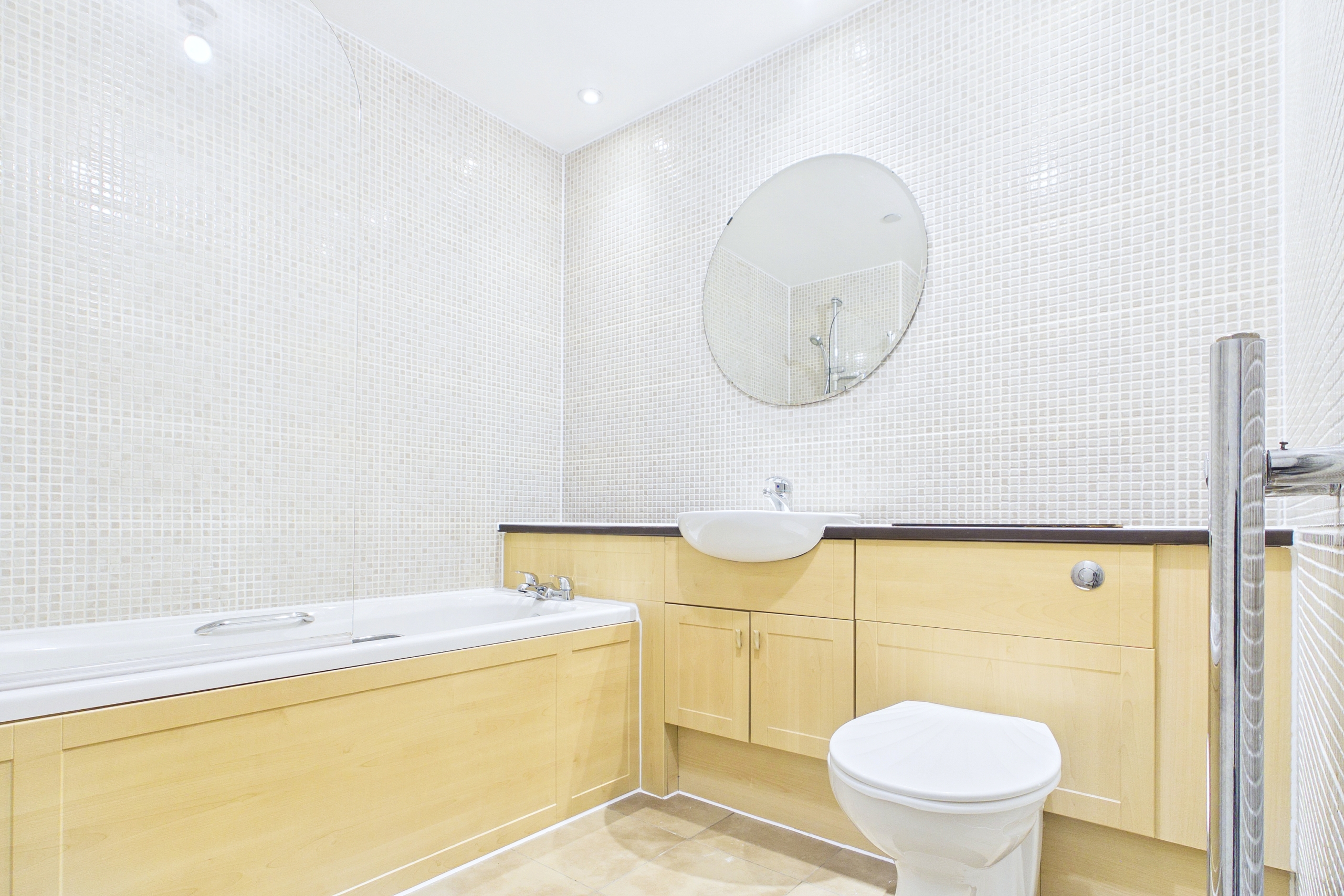 Two-Bedroom Duplex Apartment to Let in Tradeston, Glasgow City Centre