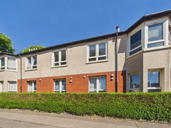 Refurbished One-Bedroom Apartment To Let in Royston, Glasgow