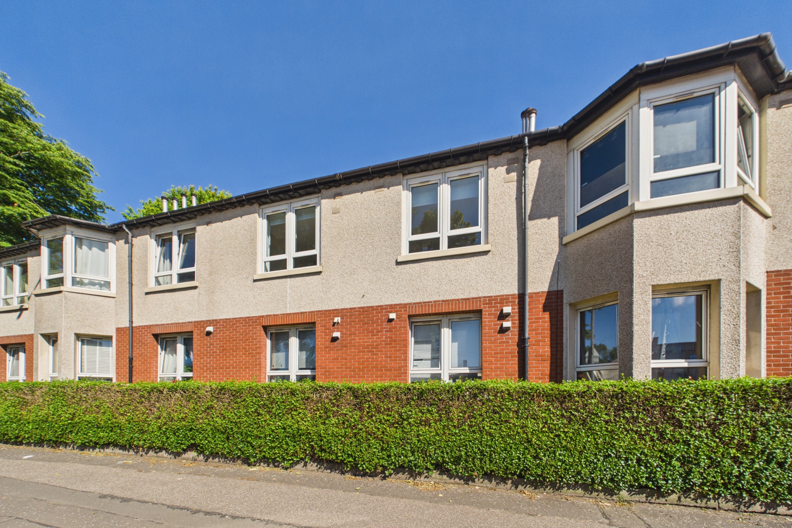 Refurbished One-Bedroom Apartment To Let in Royston, Glasgow