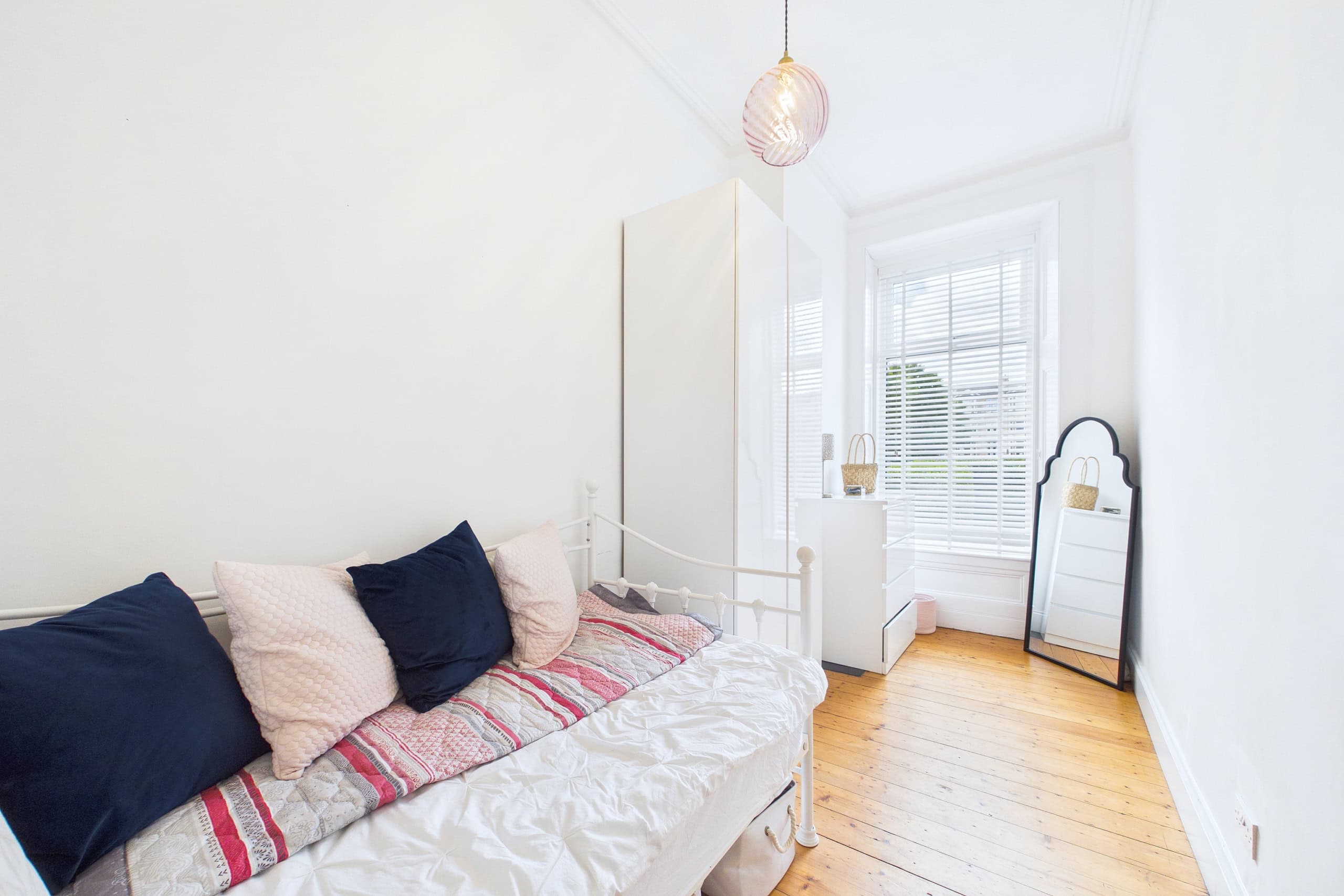 227-onslow-drive-bedroom-2 Two-Bedroom Ground Floor Tenement Flat To Let in Dennistoun