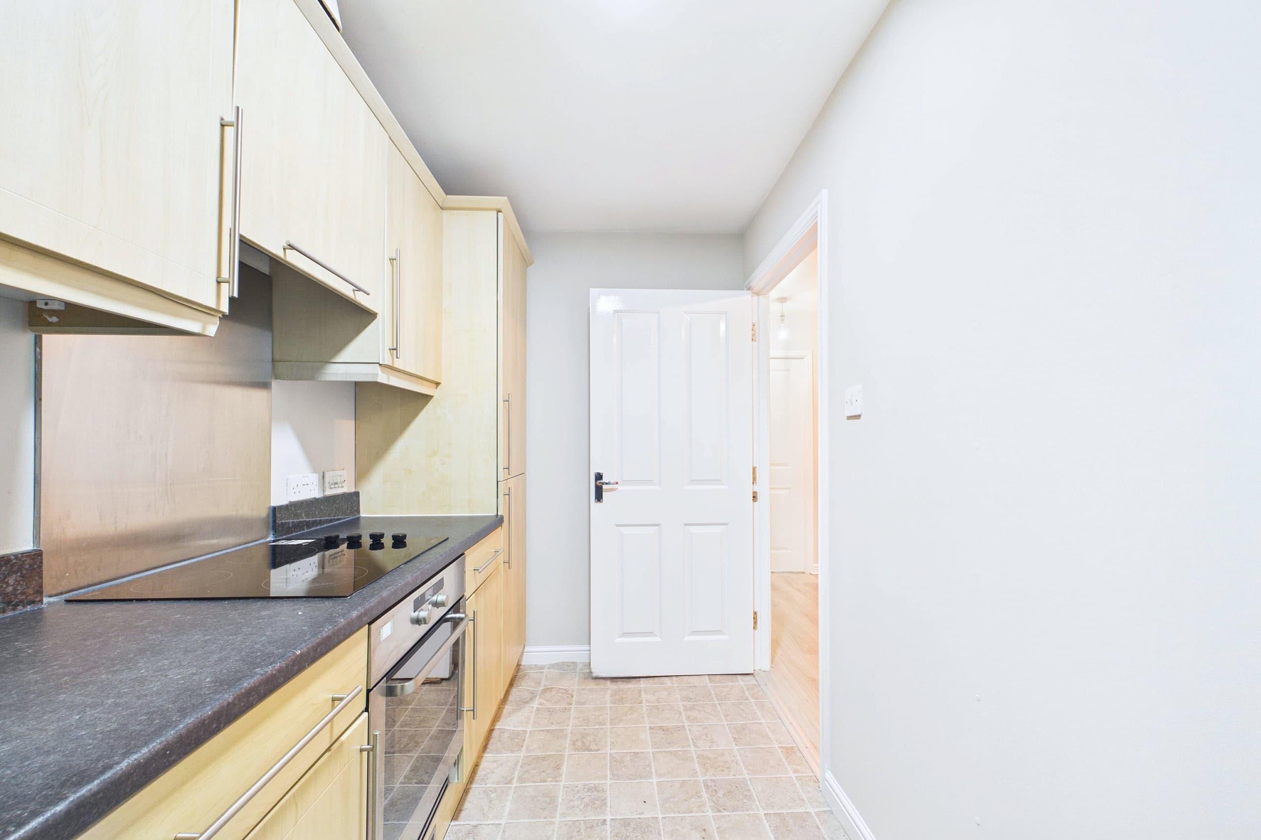 Two-Bedroom Flat For Sale in Glasgow City Centre