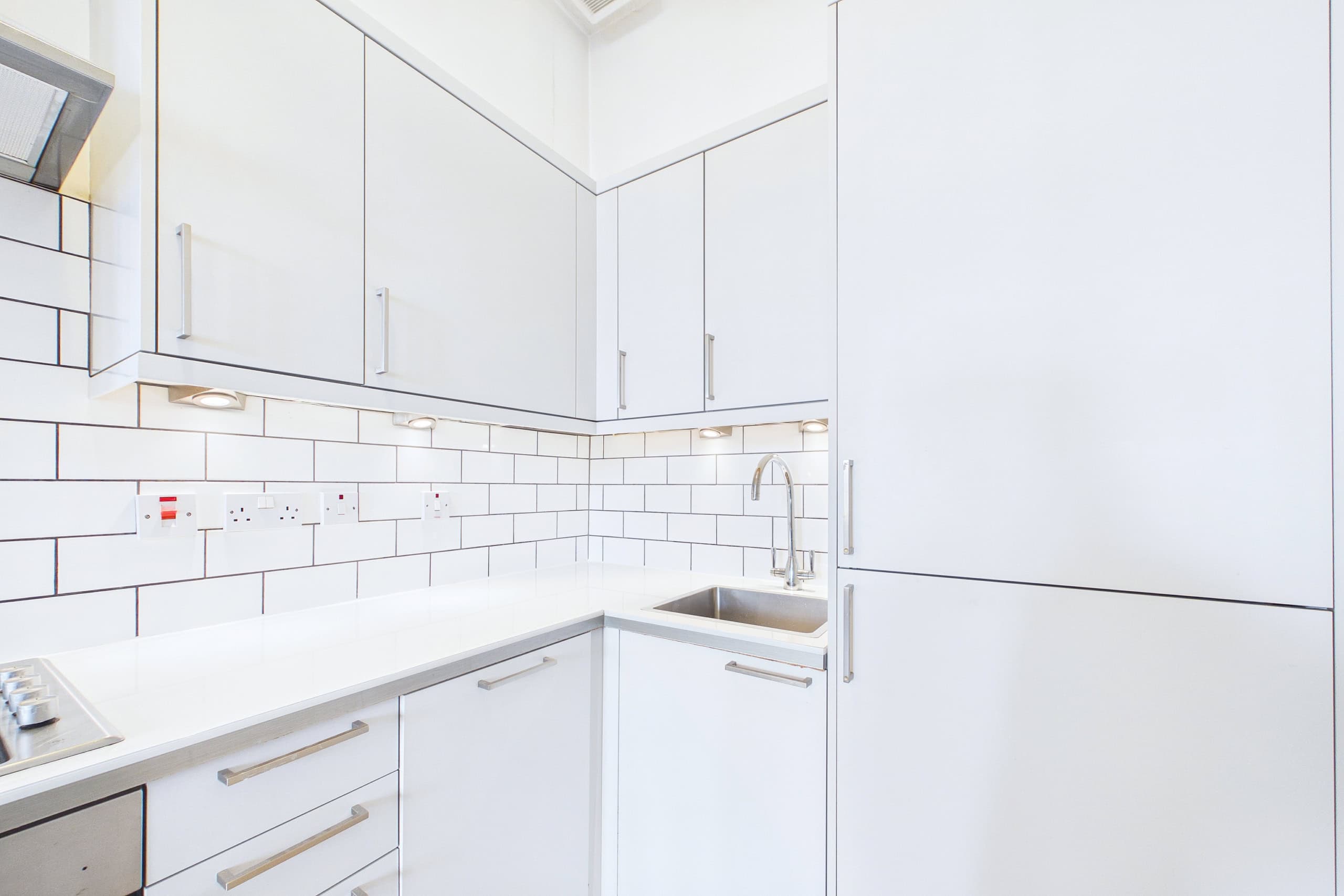 Beautifully appointed two-bedroom top floor tenement flat for sale in Mount Florida