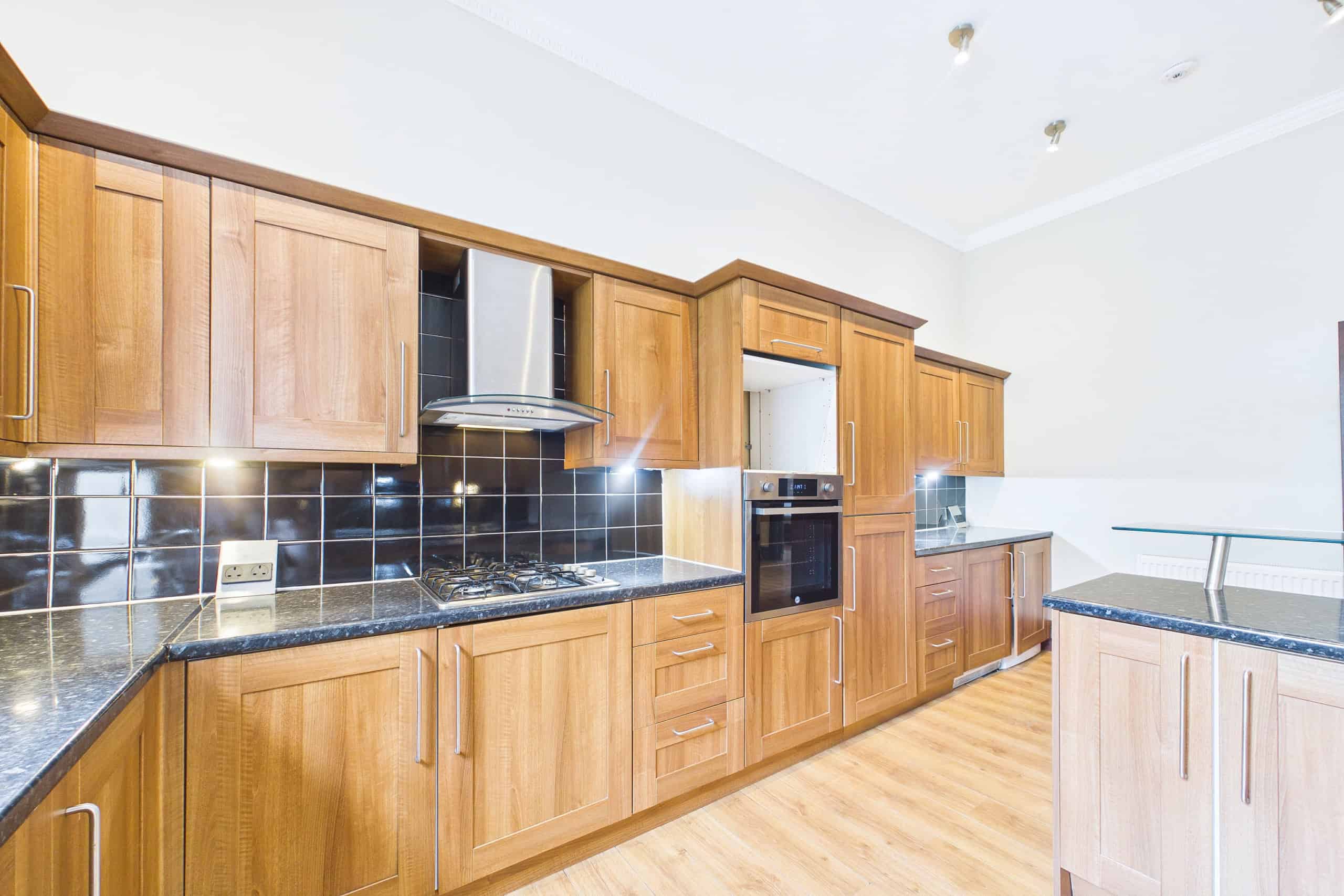 Two-Bedroom Blonde Tenement Flat To Let in Glasgow