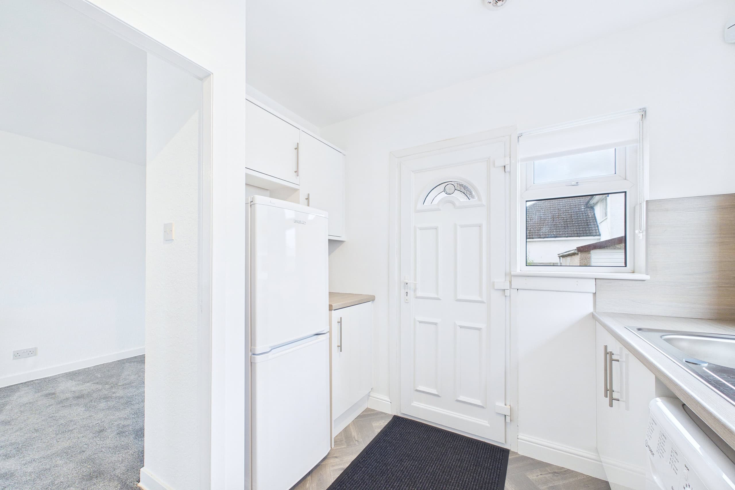 66-belvidere-crescent-kitchen Beautiful Two-Bedroom Semi-Detached Home To Let in Bishopbriggs