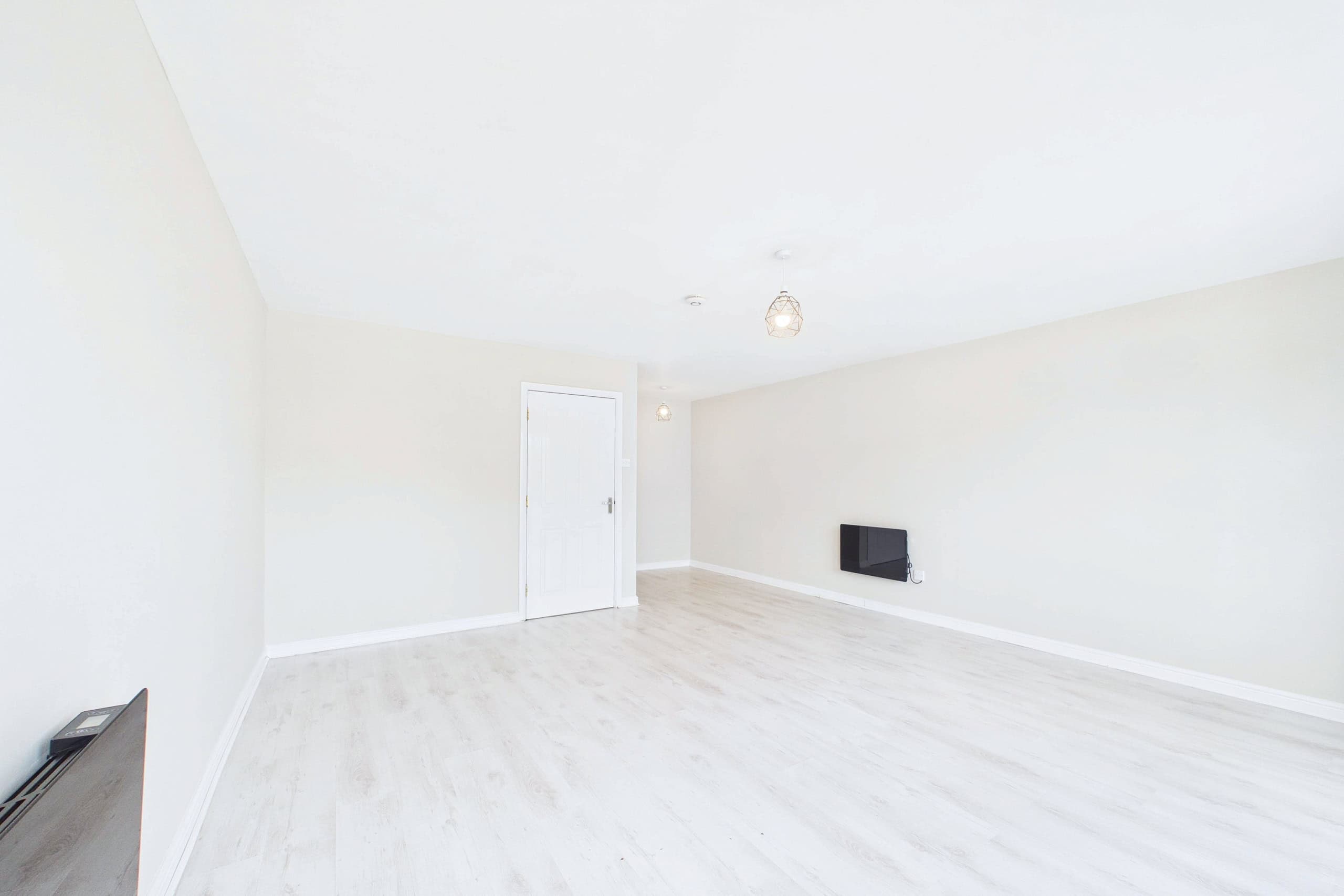 Two-Bedroom Flat For Sale in Glasgow City Centre