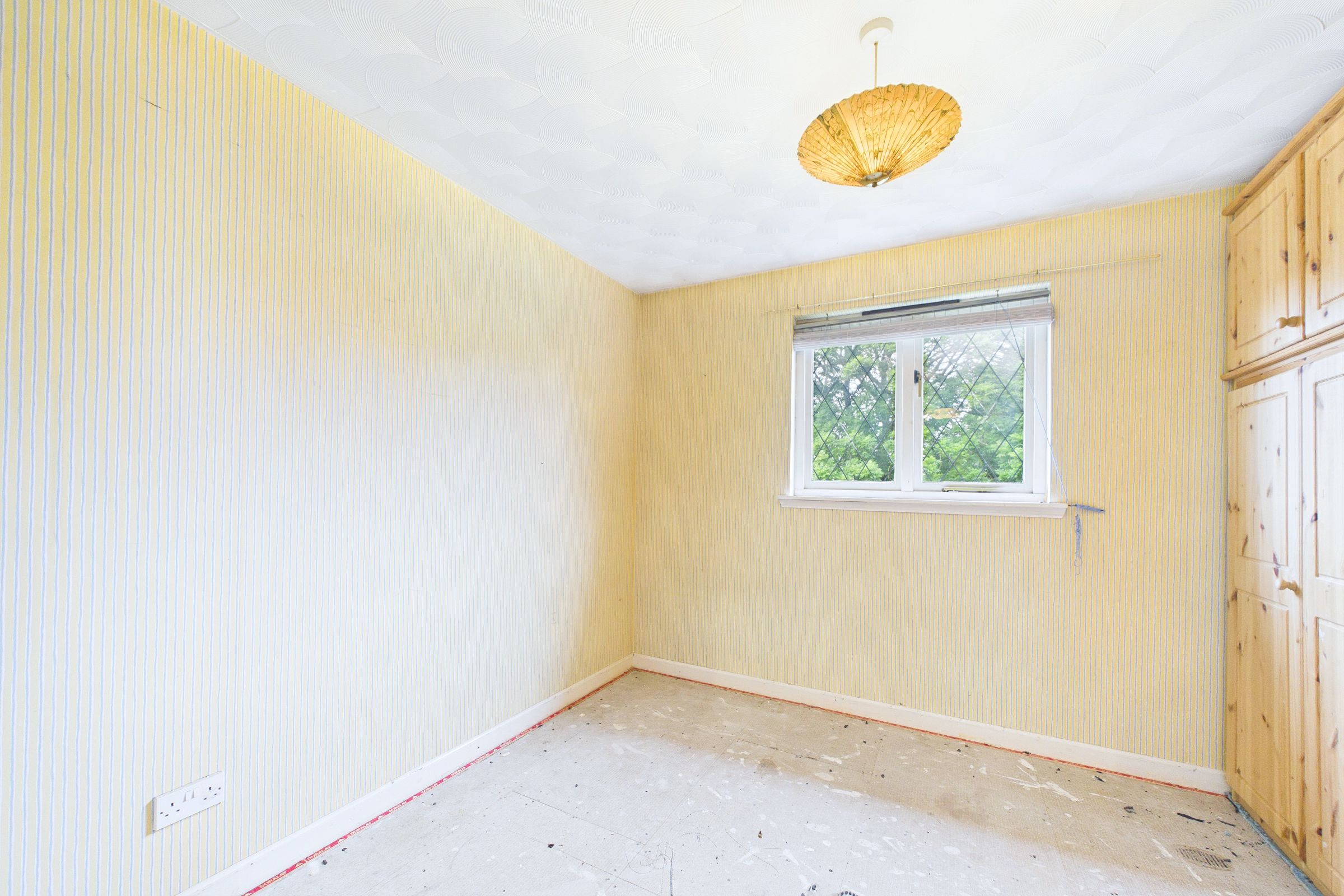 Three-Bedroom Detached Villa for Sale in Cardonald
