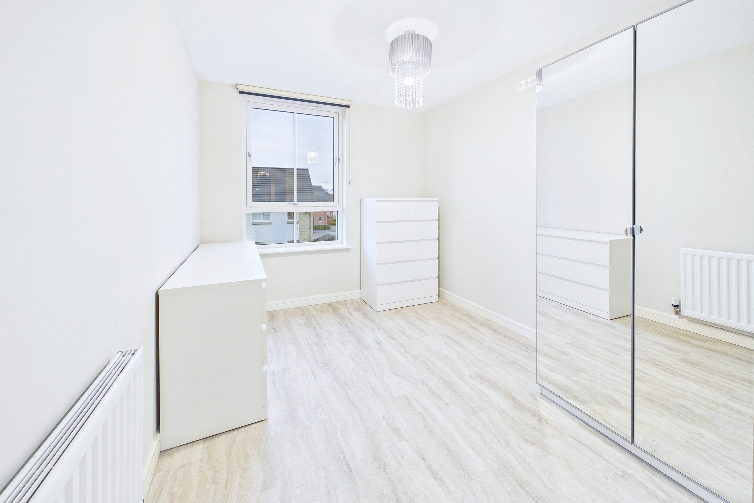 Executive Two-Bedroom Apartment To Let in Oatlands, Glasgow
