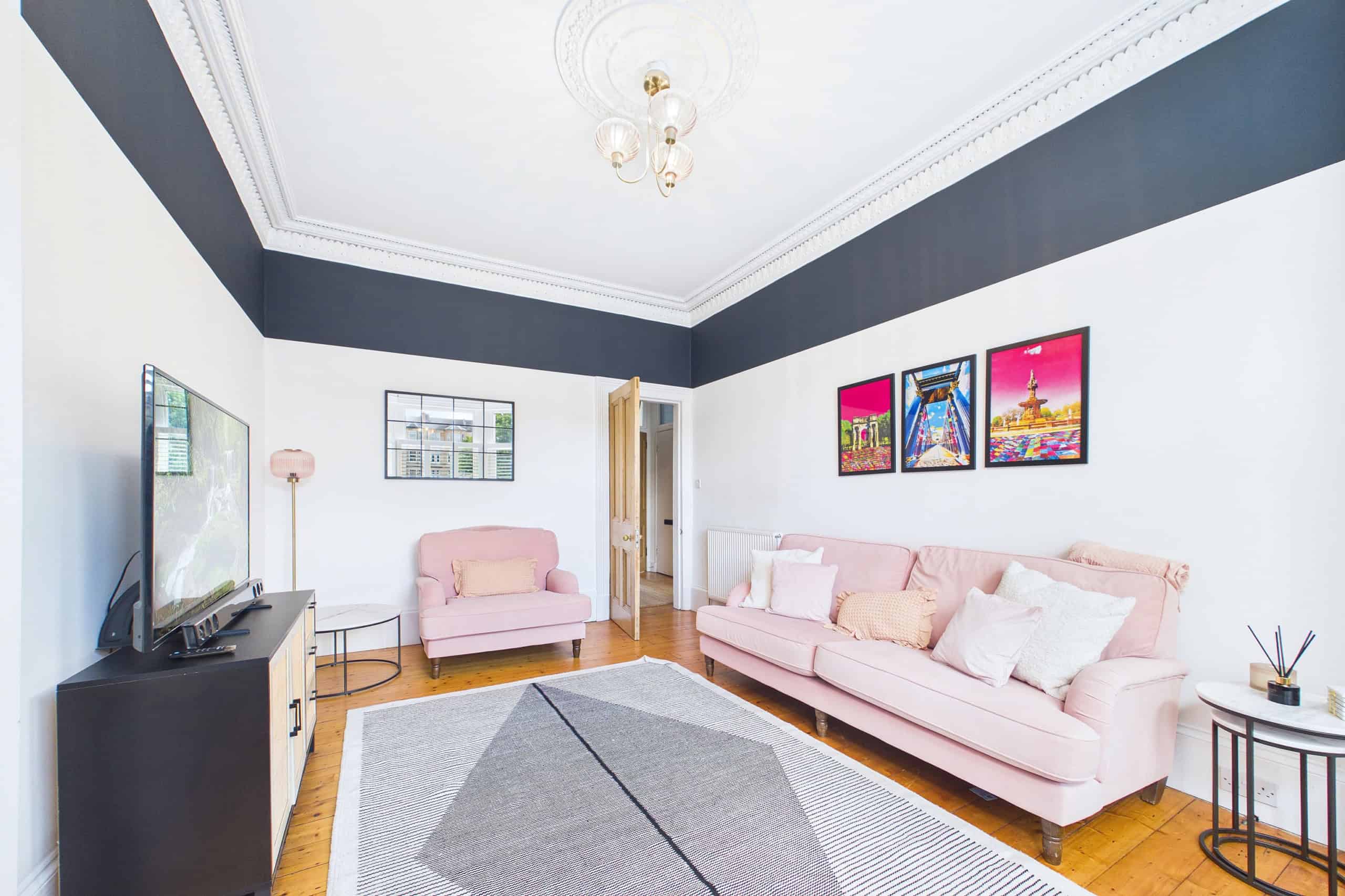 227-onslow-drive-living-room Two-Bedroom Ground Floor Tenement Flat To Let in Dennistoun