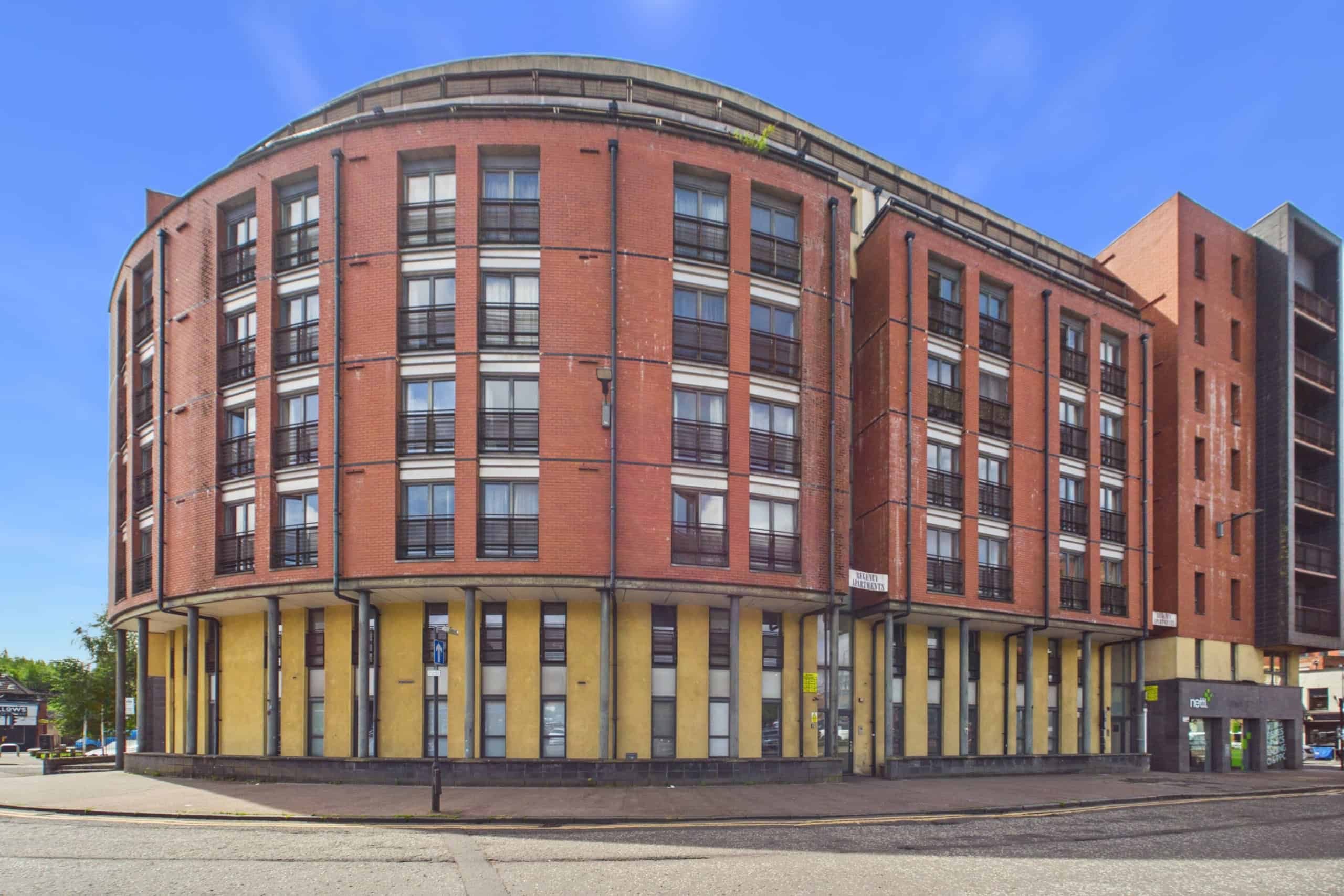 Two-Bedroom Flat For Sale in Glasgow City Centre
