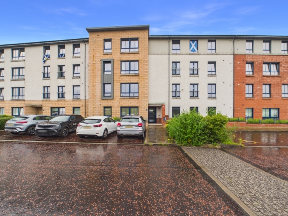 Executive Two-Bedroom Apartment To Let in Oatlands, Glasgow