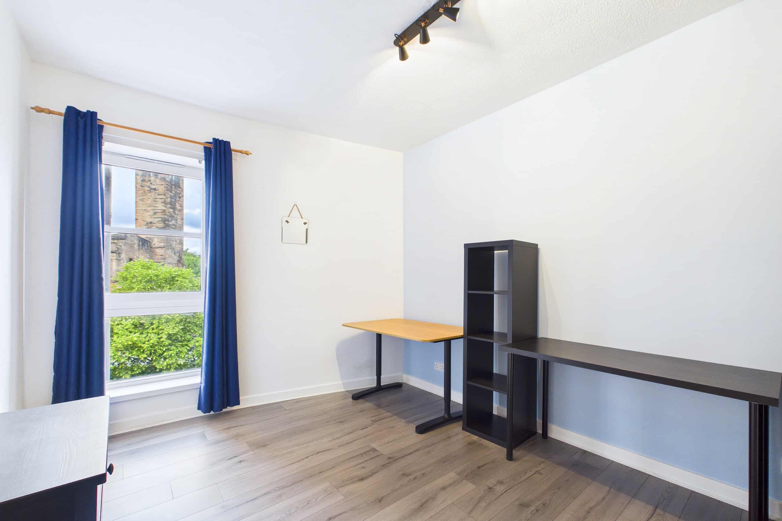 Two-Bedroom Flat for Sale in New Gorbals, Glasgow