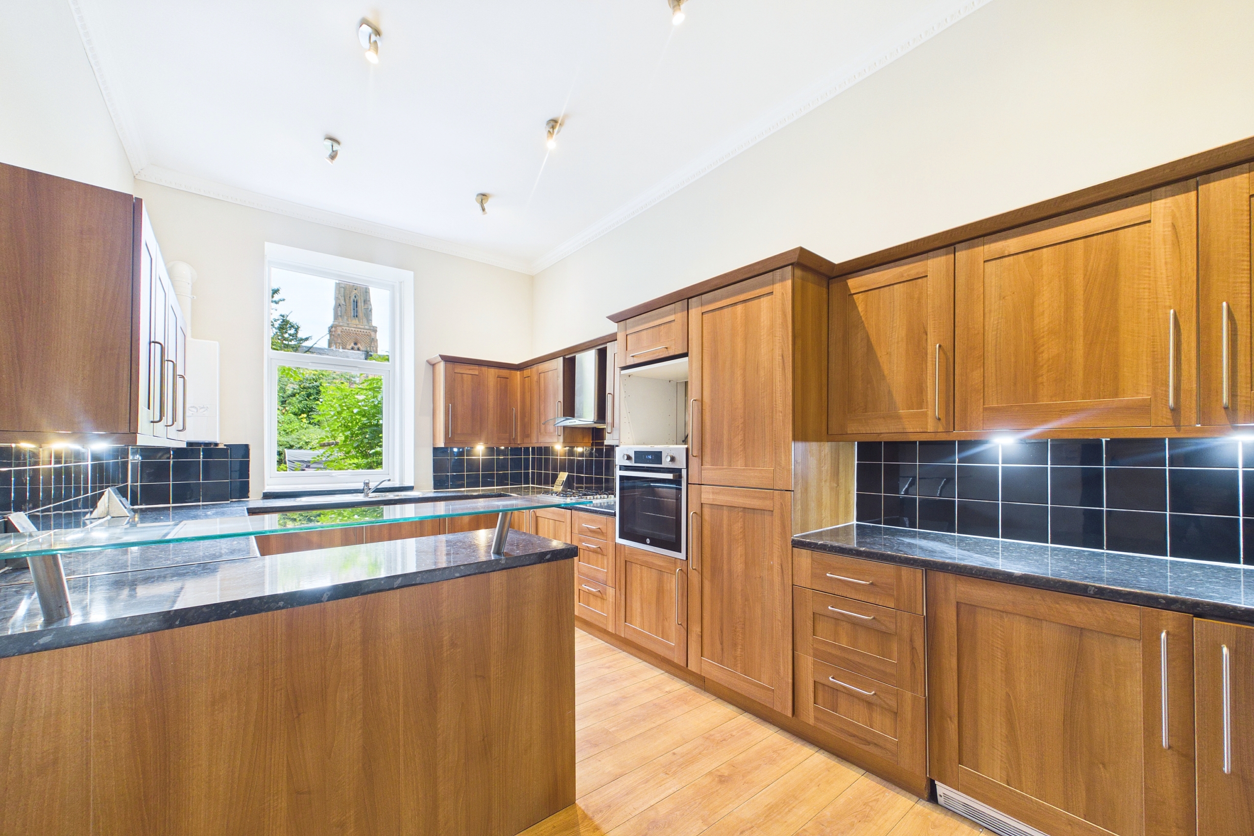 Two-Bedroom Blonde Tenement Flat To Let in Glasgow
