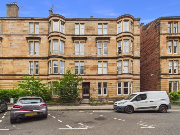 Two-Bedroom Blonde Tenement Flat To Let in Glasgow