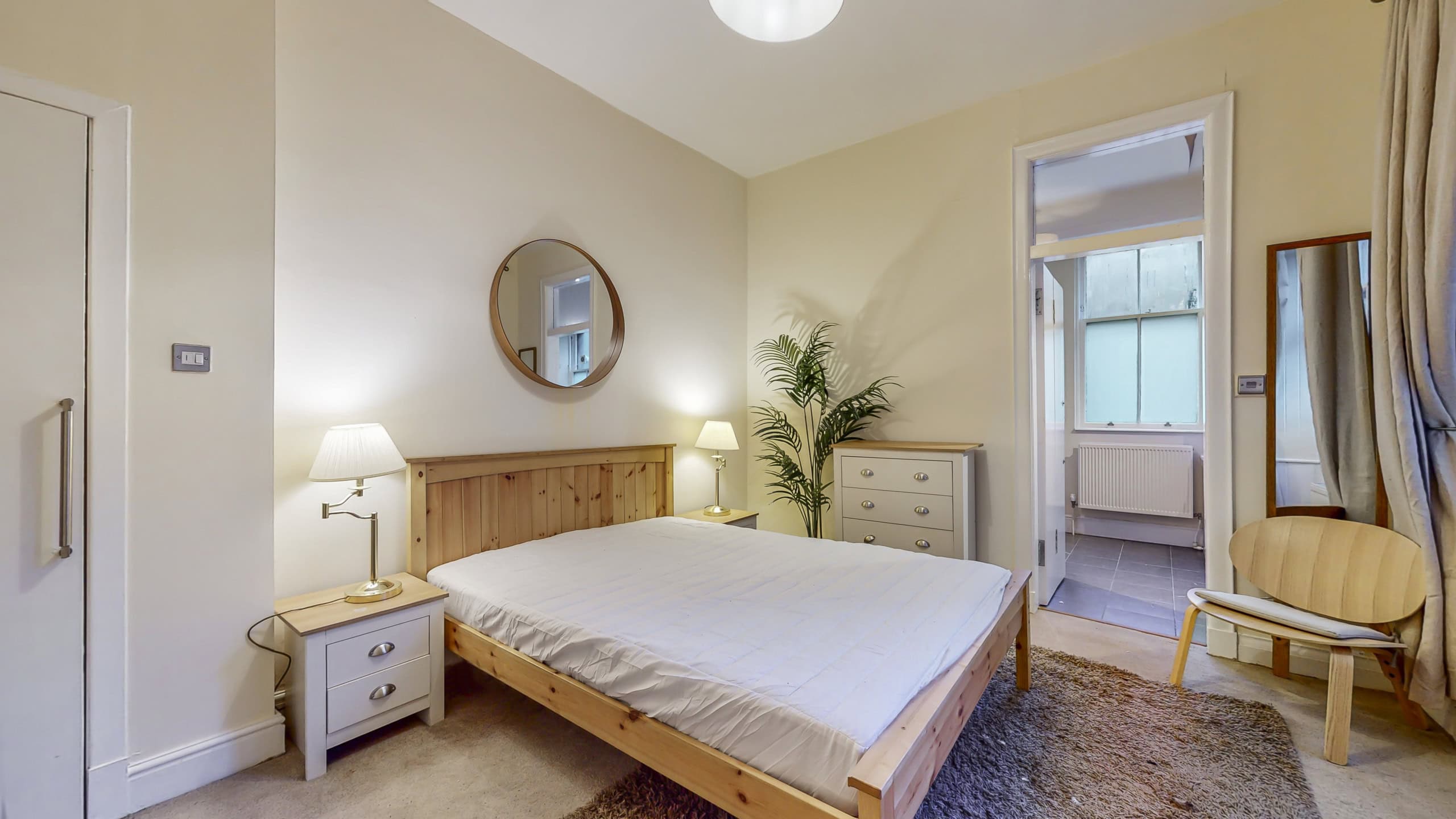 Stunning Two-Bedroom Ground Floor Tenement Flat To Let in Hyndland, Glasgow