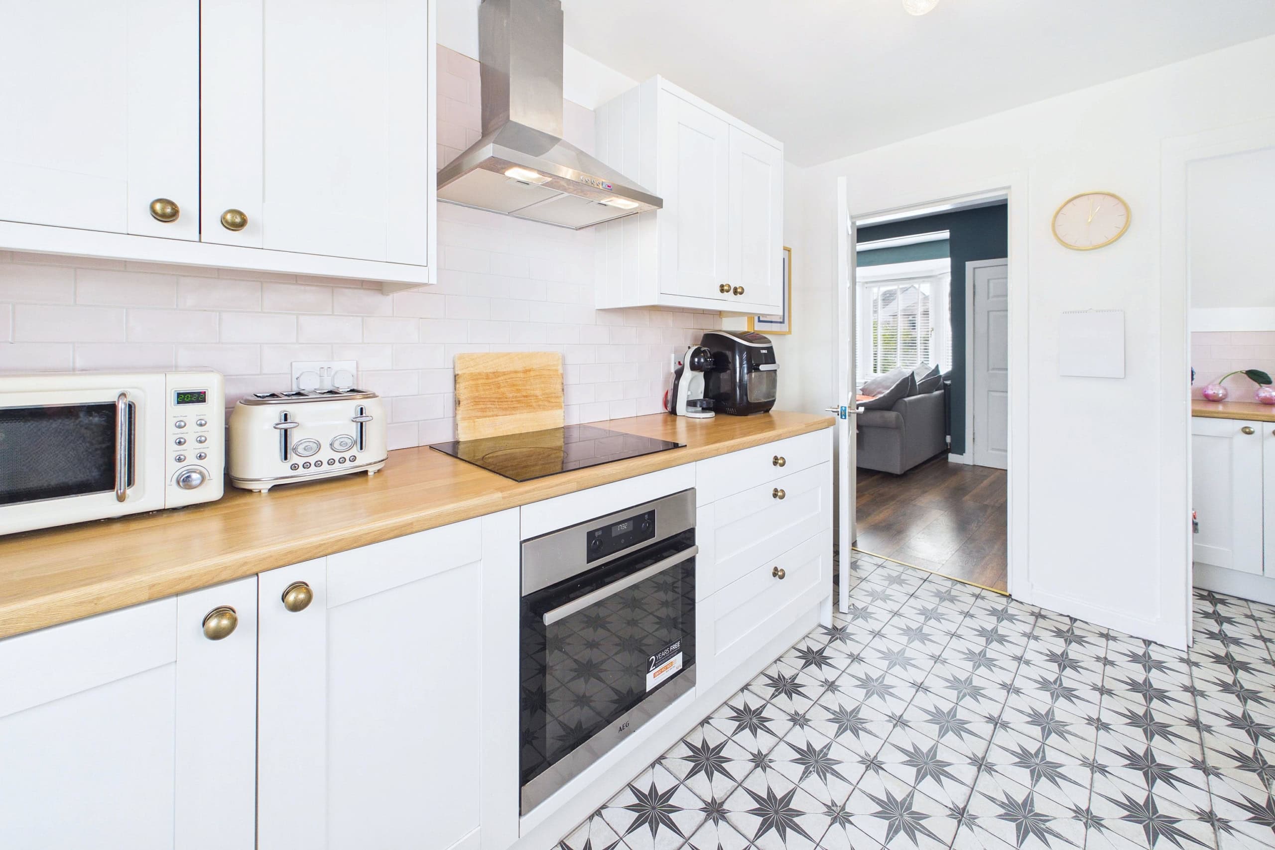 138 Aros Drive – 19 Exceptional Three-Bedroom Semi-Detached Home for Sale in Mosspark, Glasgow