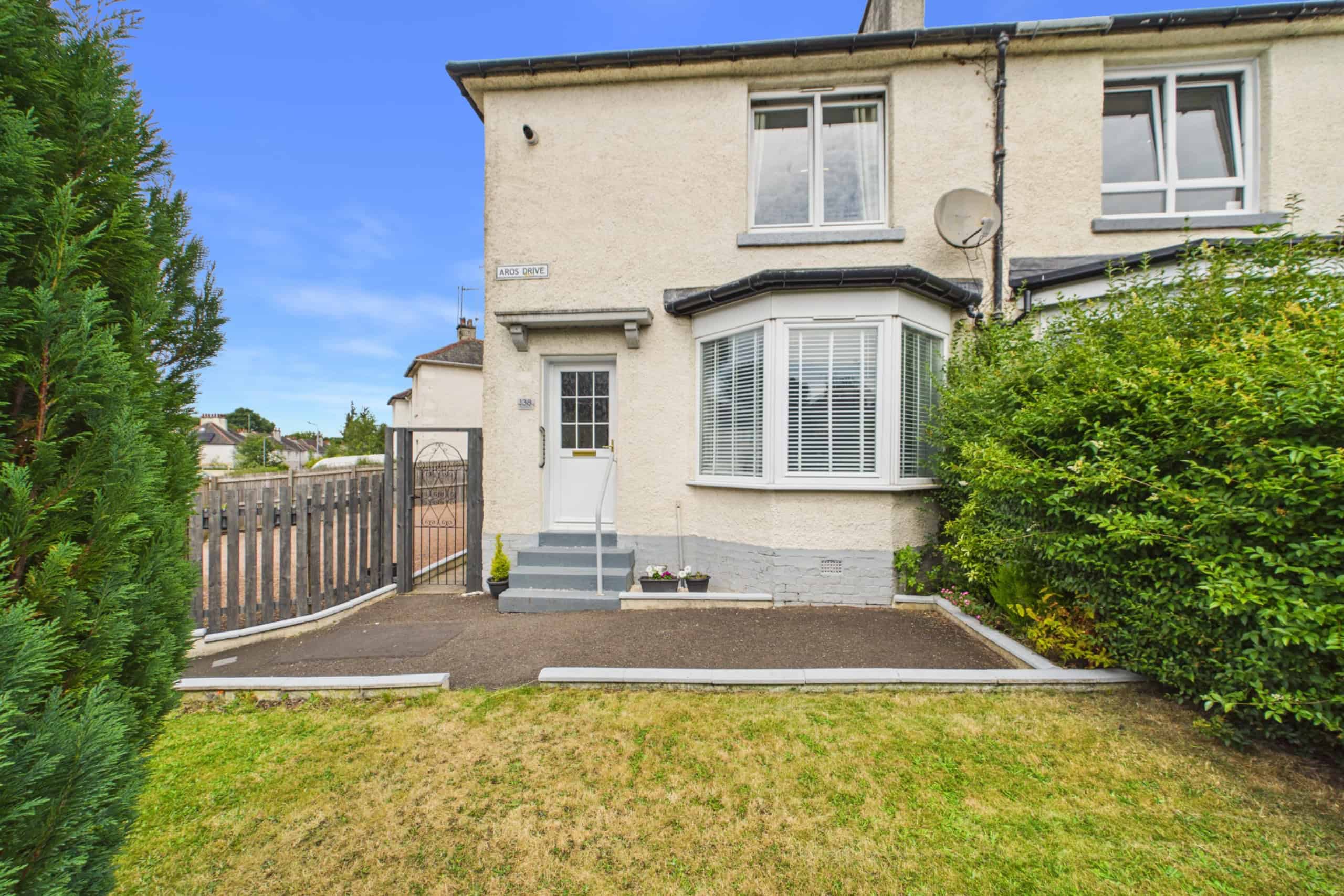 138 Aros Drive – 43 Exceptional Three-Bedroom Semi-Detached Home for Sale in Mosspark, Glasgow