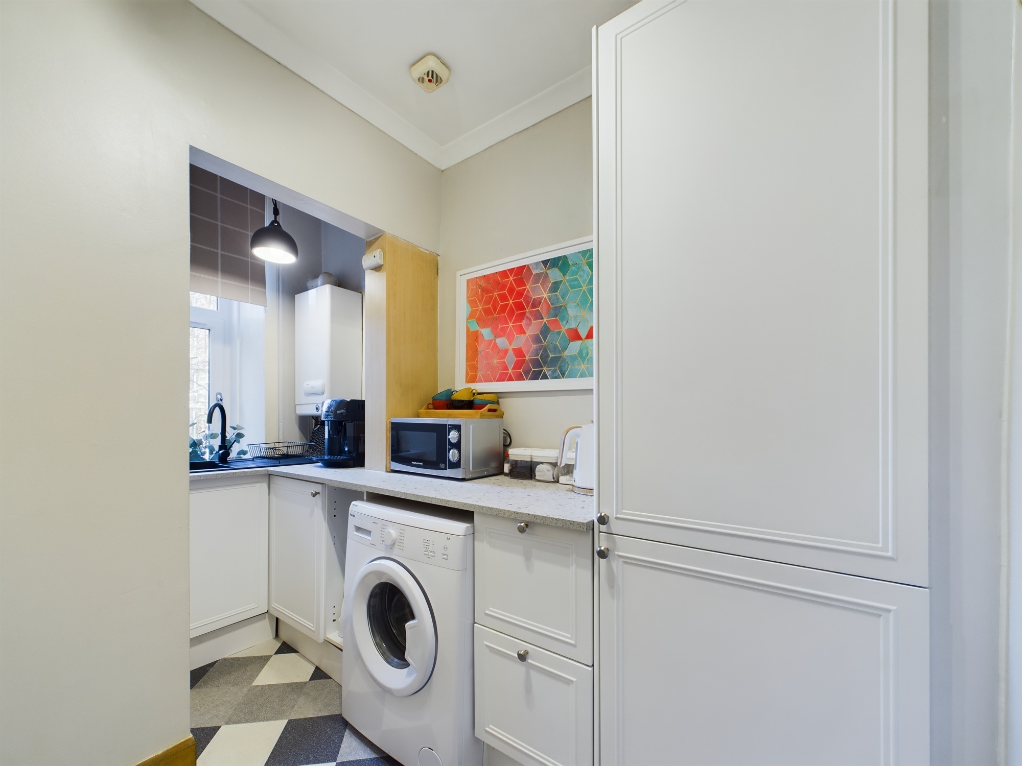184 Kilmarnock Road - Fantastic One-Bedroom Flat To Let in Shawlands