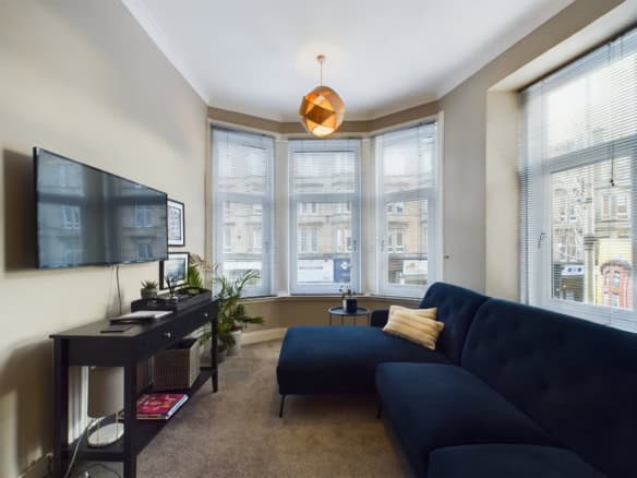 184 Kilmarnock Road - Fantastic One-Bedroom Flat To Let in Shawlands